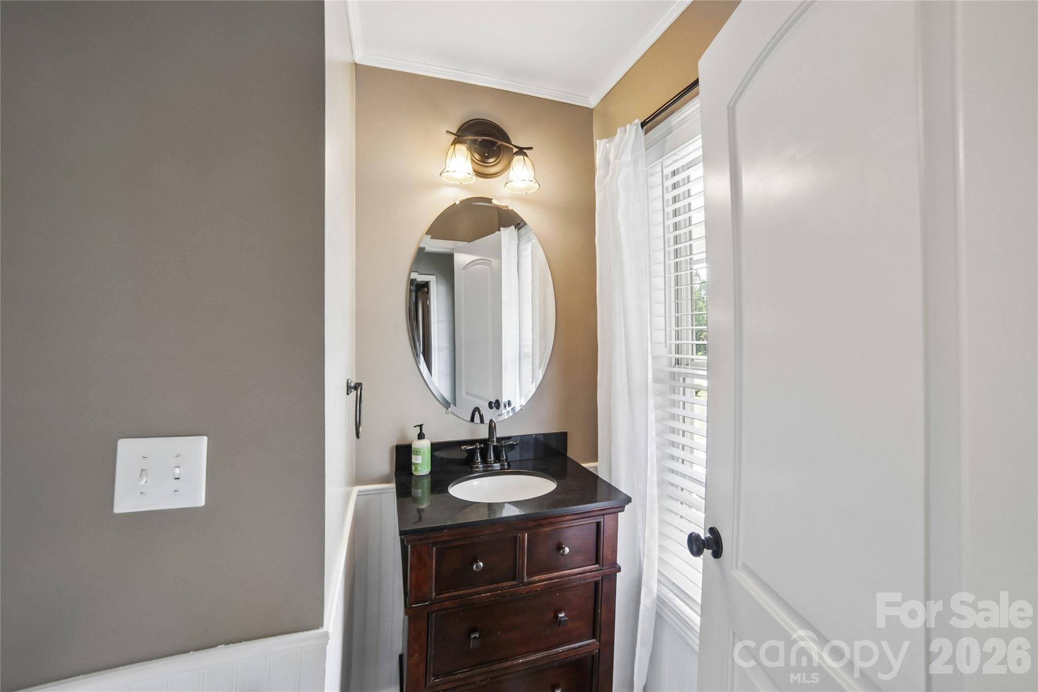 3552 Navajo Drive — Maiden