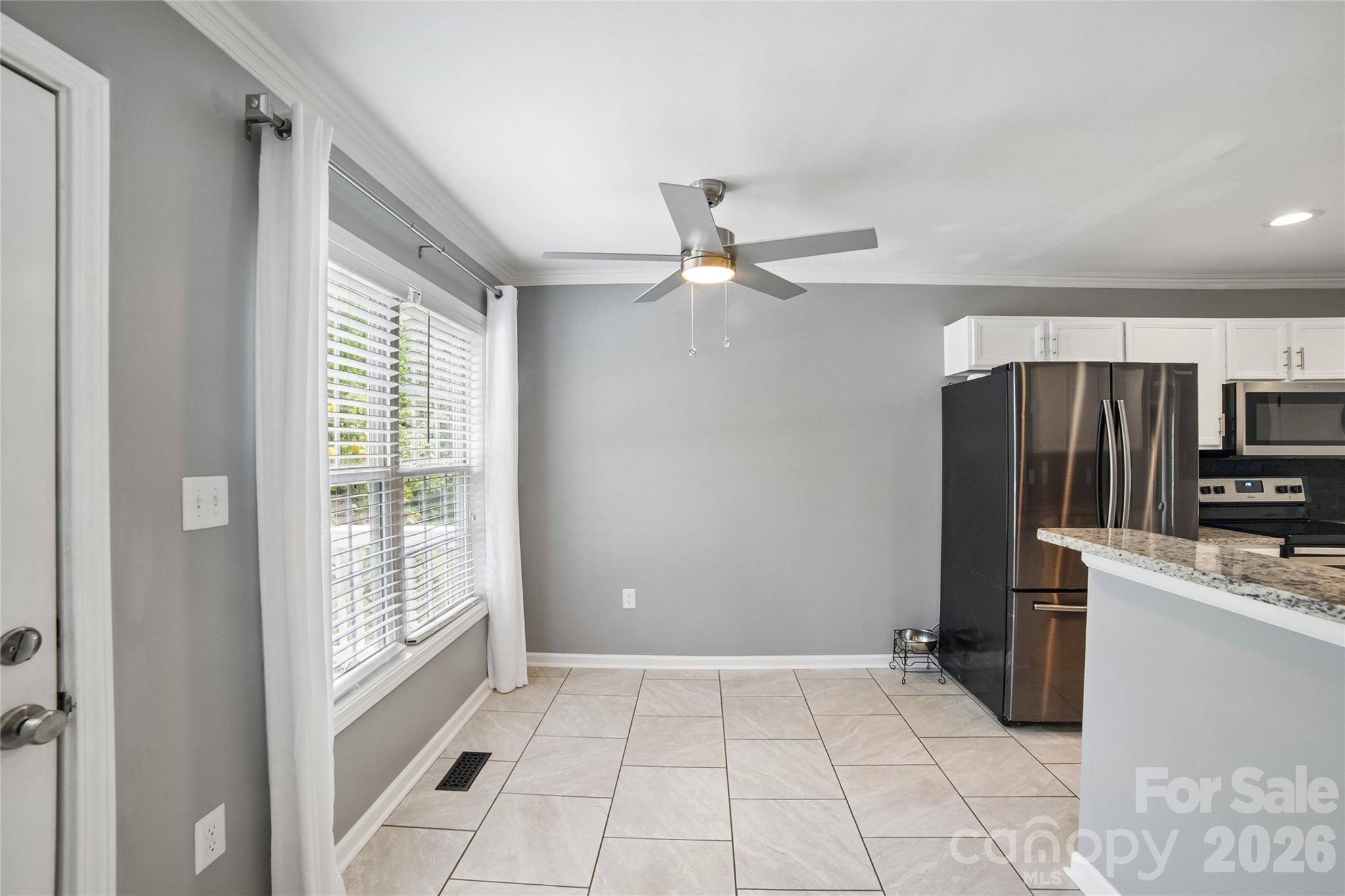 3552 Navajo Drive — Maiden