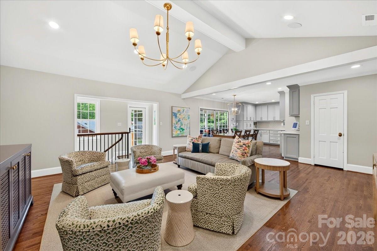 550 Manning Drive — Charlotte