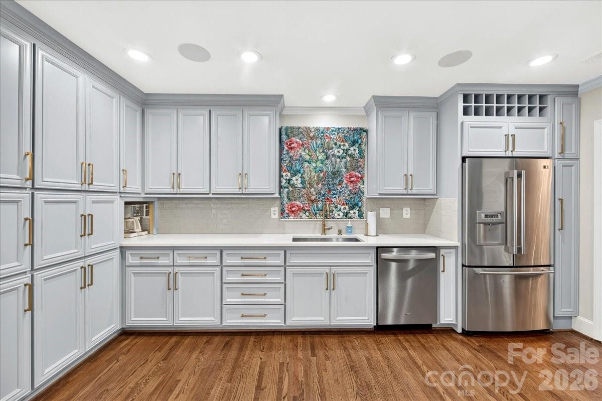 550 Manning Drive — Charlotte