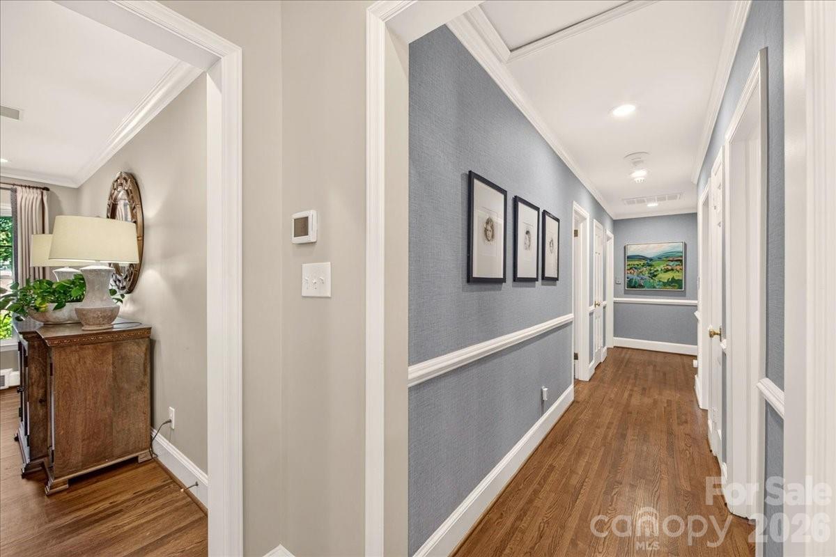 550 Manning Drive — Charlotte