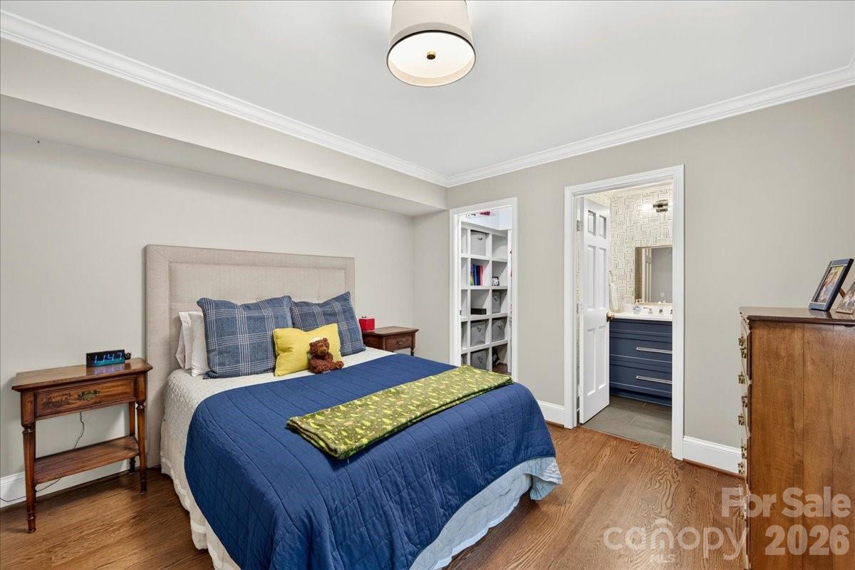 550 Manning Drive — Charlotte