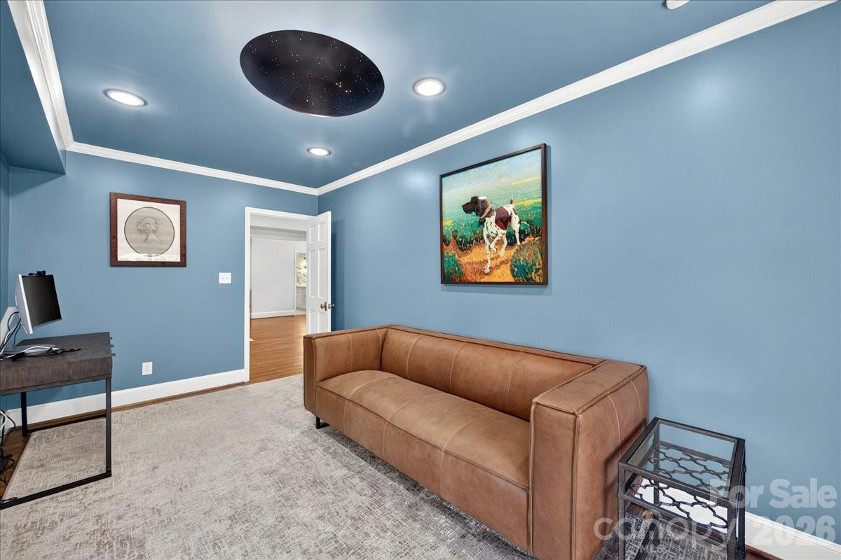 550 Manning Drive — Charlotte