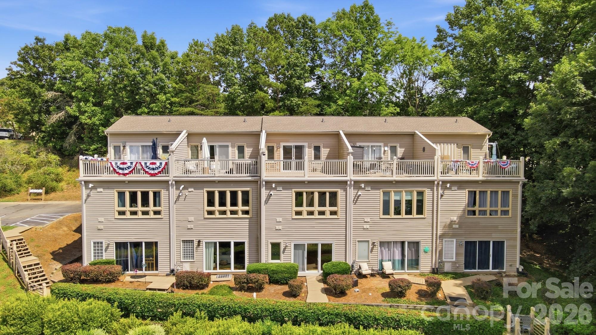 14612 Waterside Drive — Charlotte