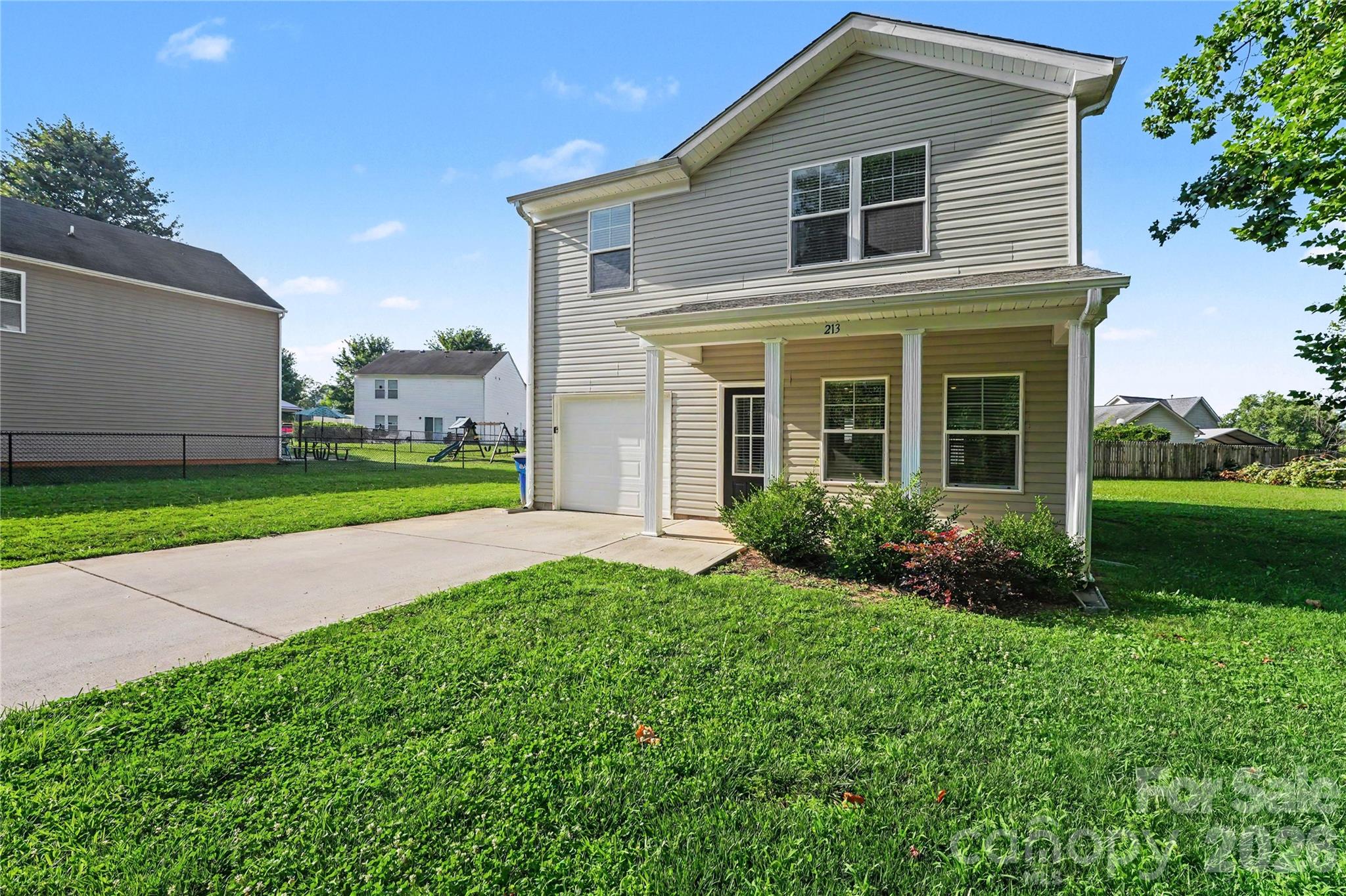 213 Wolf Creek Lane — Statesville