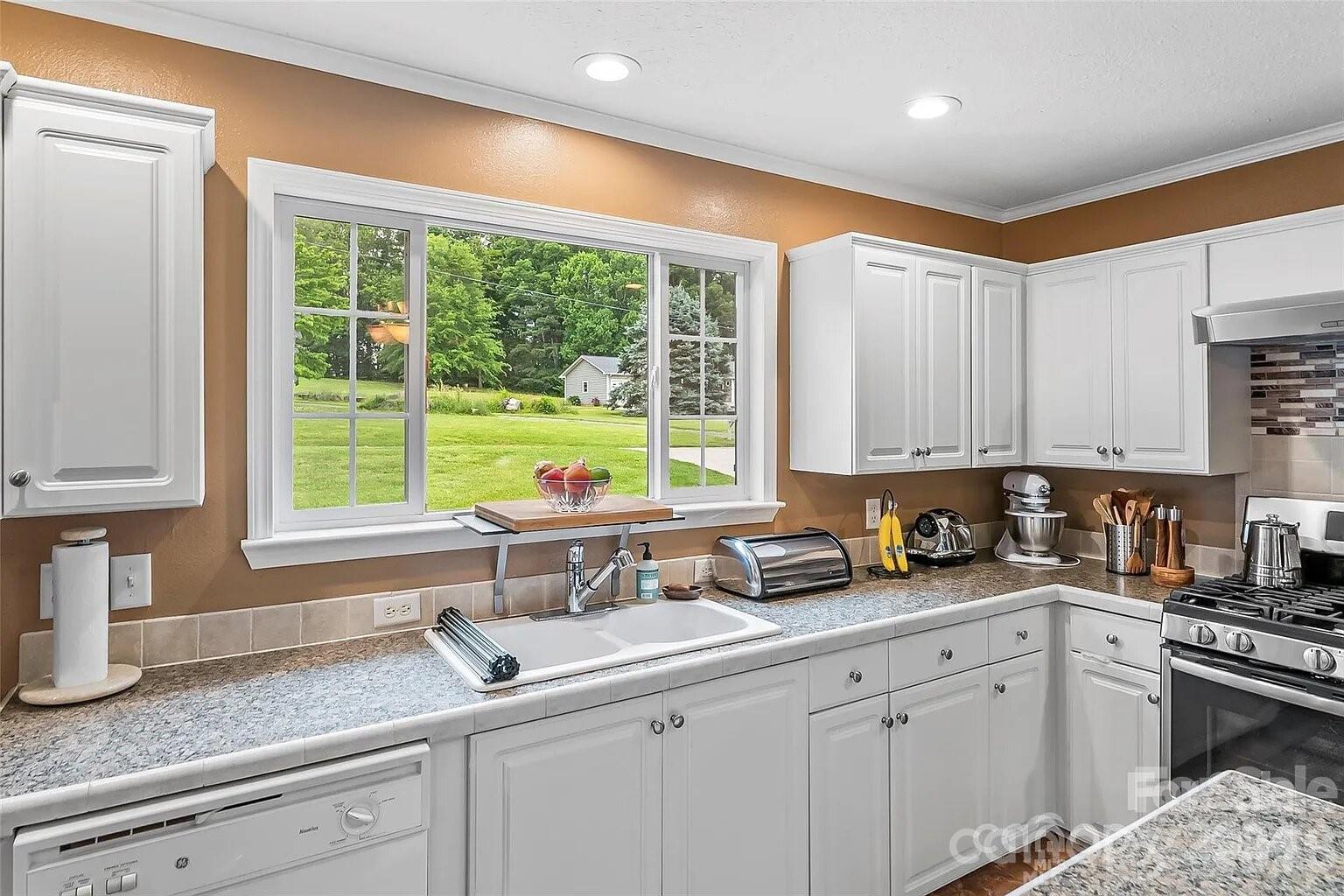 1162 Mountain Breeze Drive #LOT 1 — Morganton