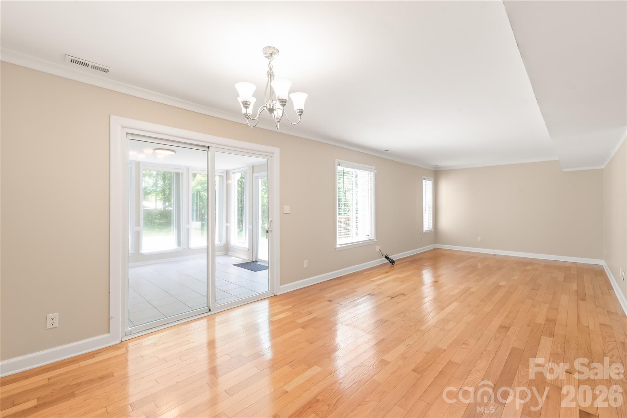 8410 Cricket Lake Drive — Charlotte