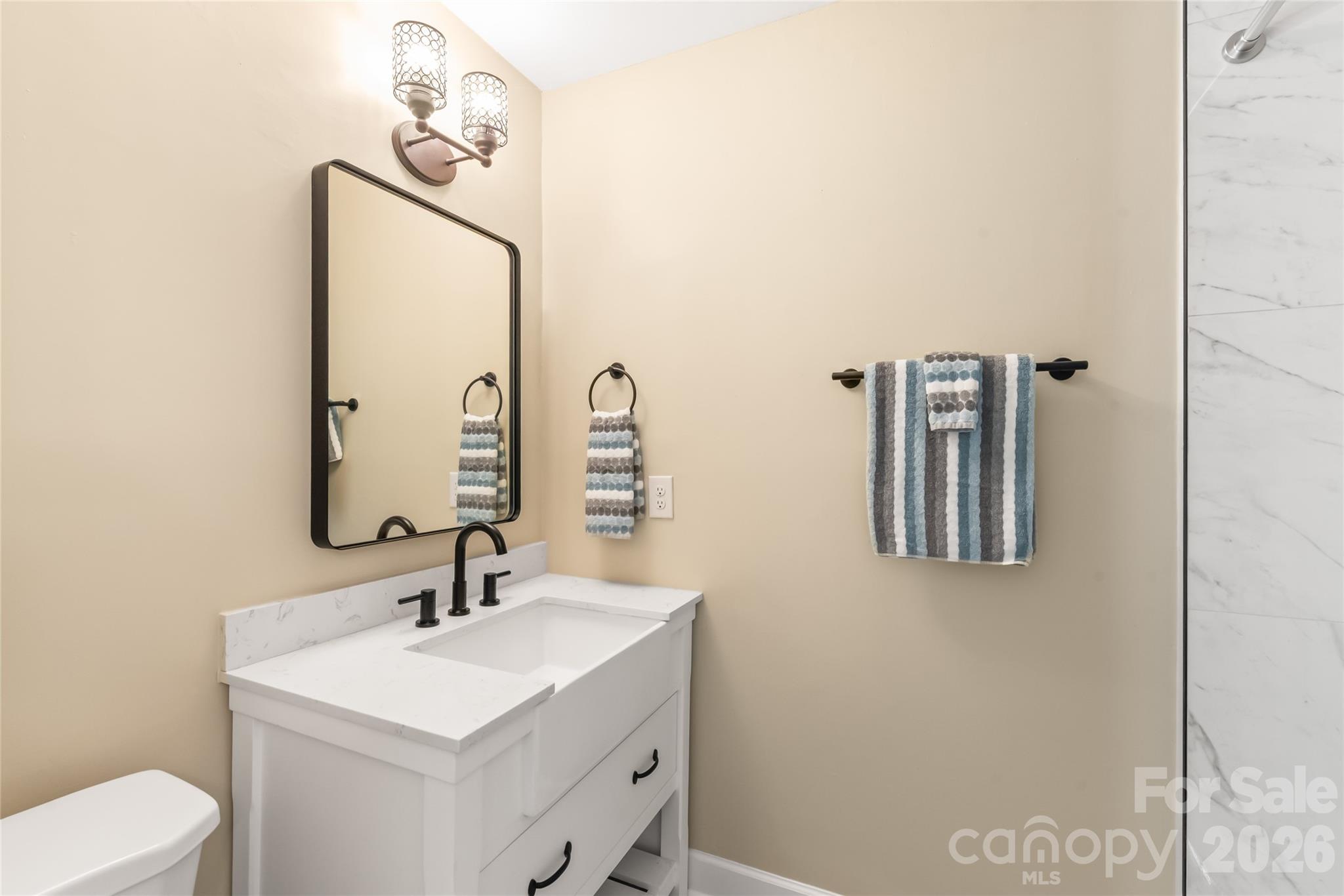 8410 Cricket Lake Drive — Charlotte