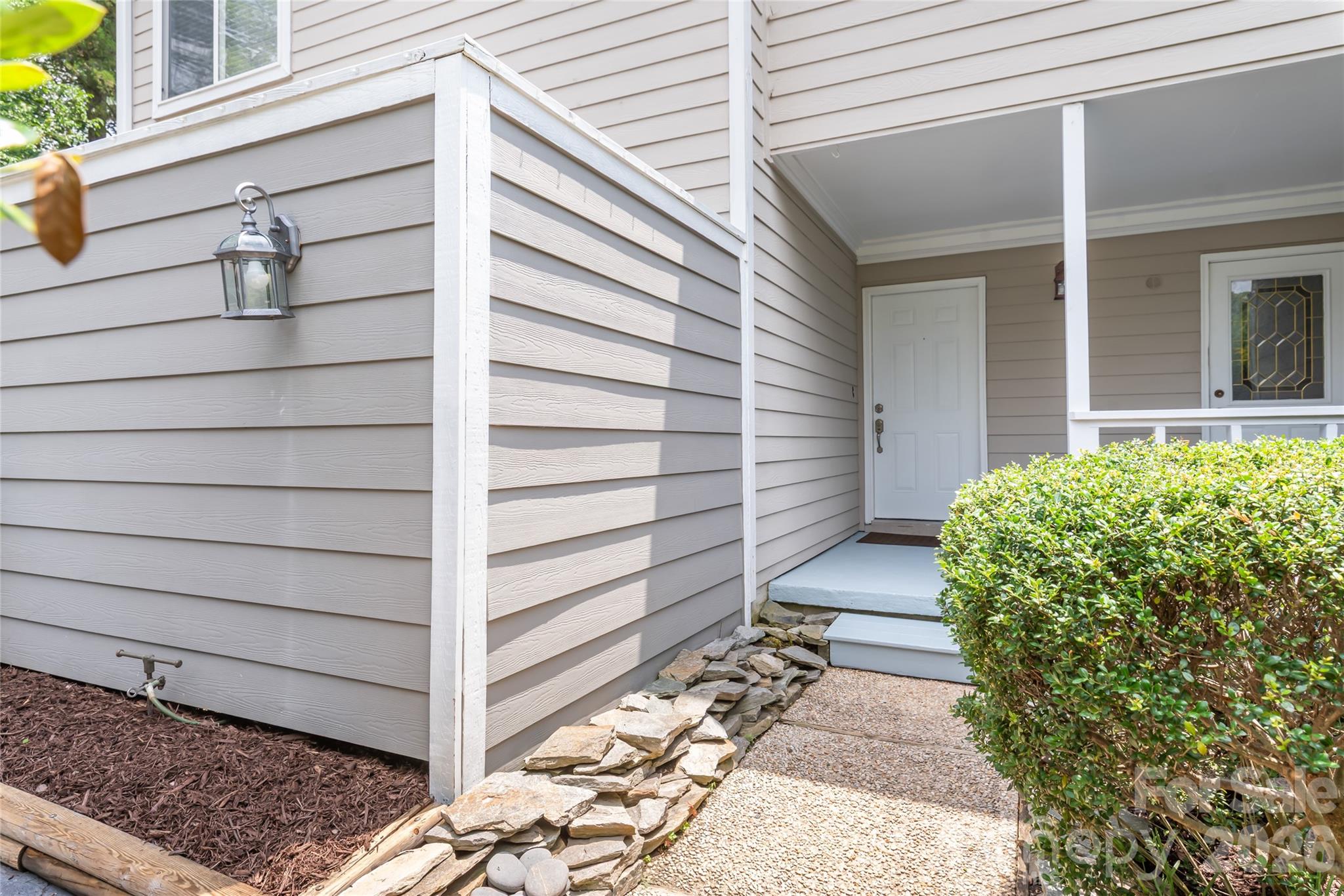 8410 Cricket Lake Drive — Charlotte