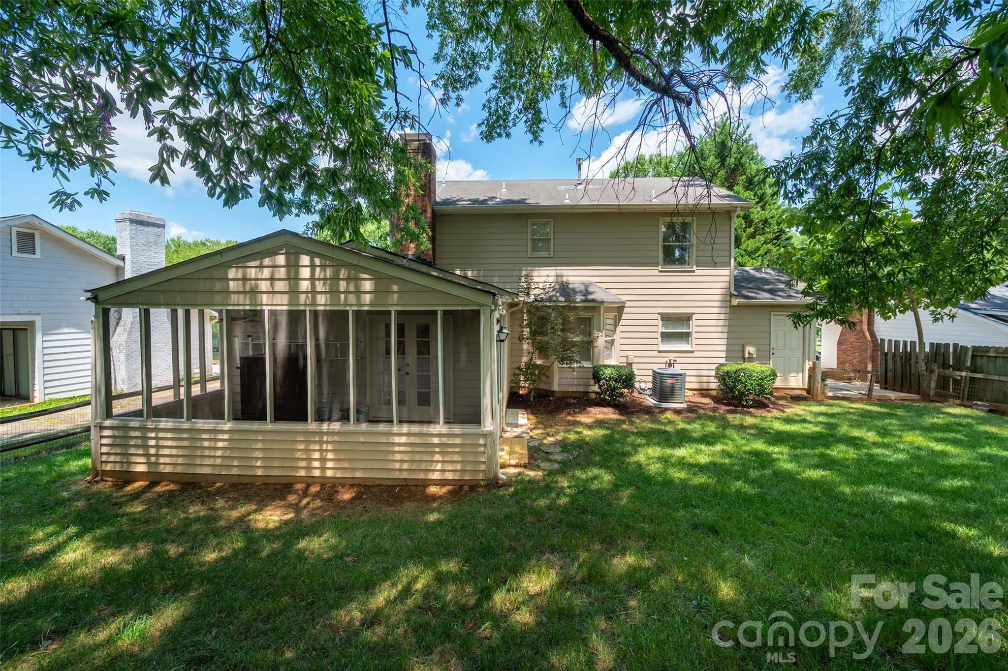 9112 Winter Moss Court — Charlotte