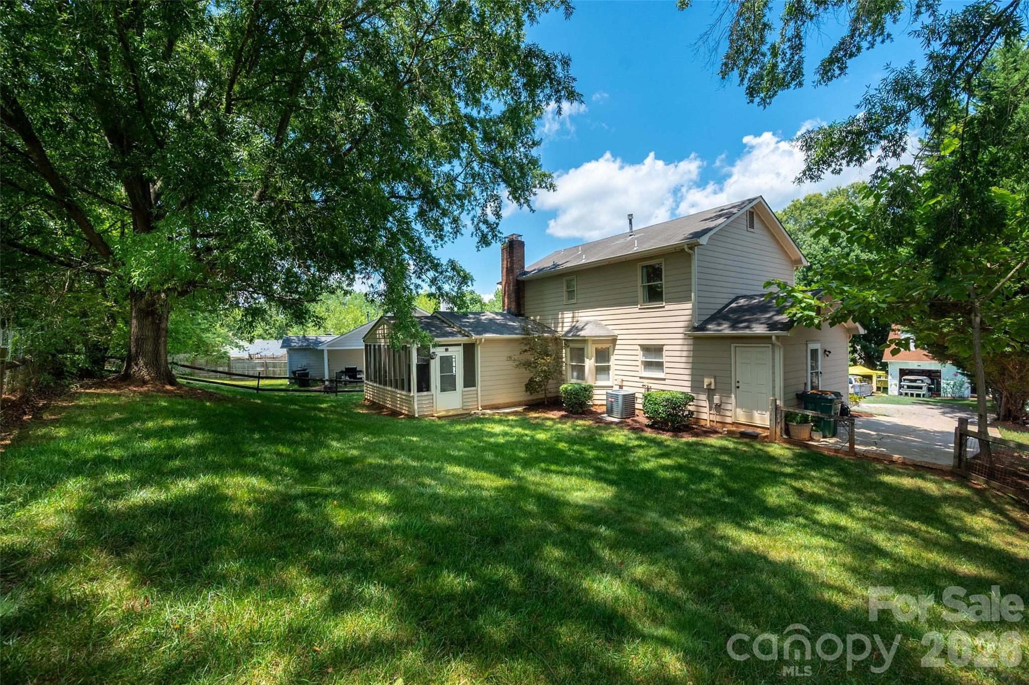9112 Winter Moss Court — Charlotte