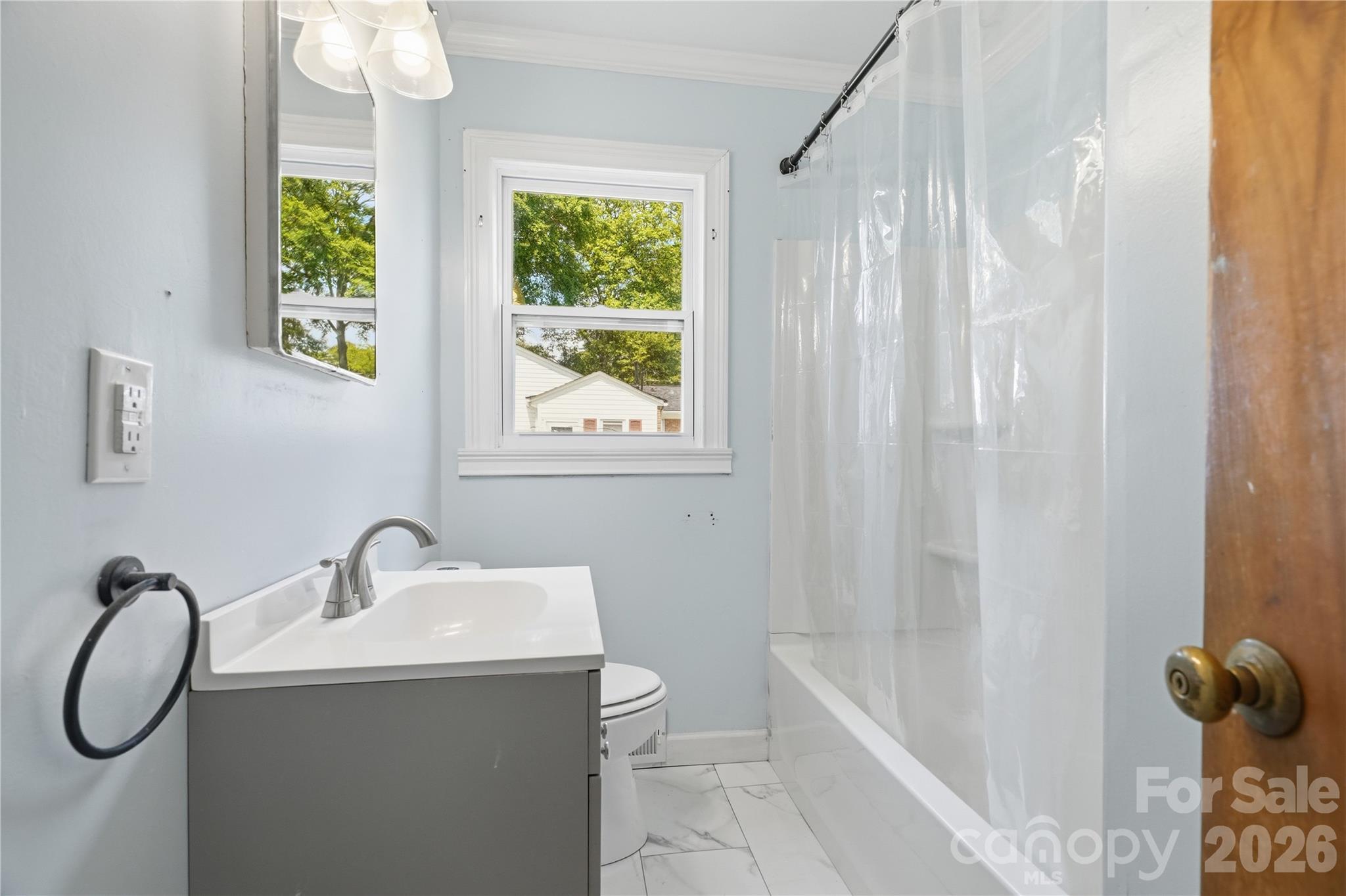 307 Dutchman Avenue — Mount Holly