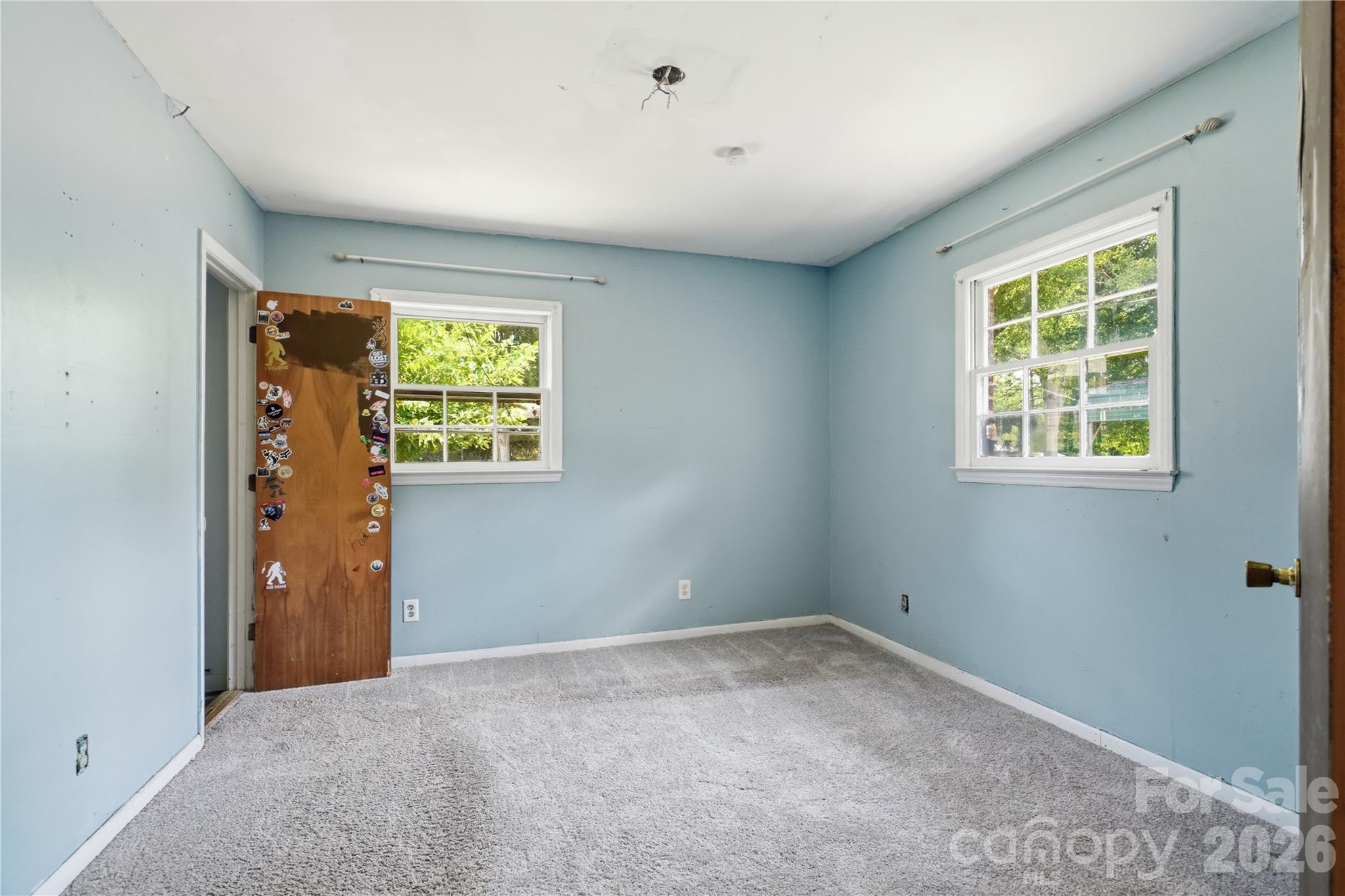307 Dutchman Avenue — Mount Holly