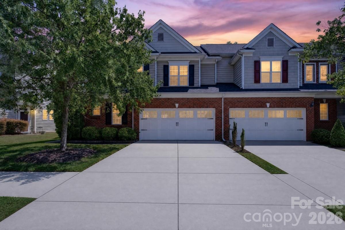12036 Red Rust Lane — Charlotte