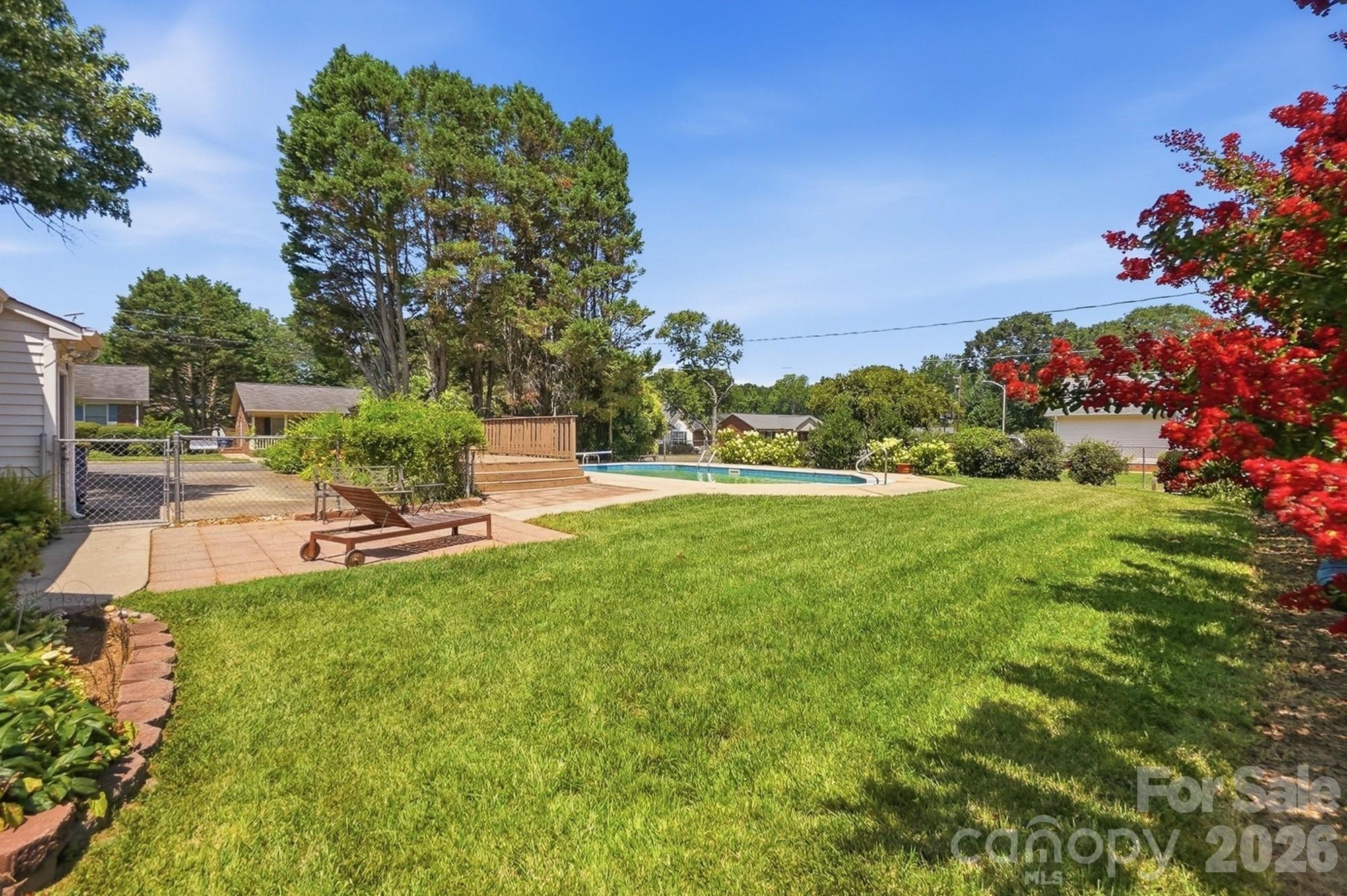 2101 Palm Lane — Belmont