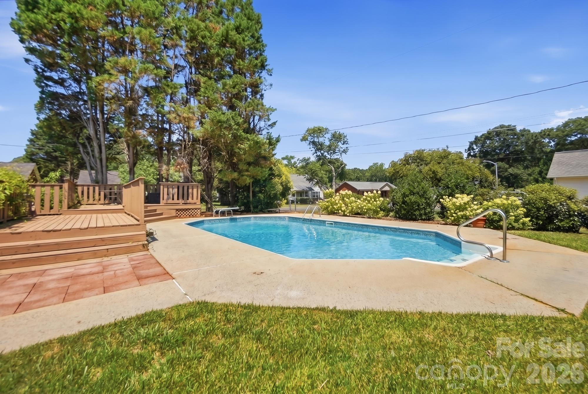 2101 Palm Lane — Belmont