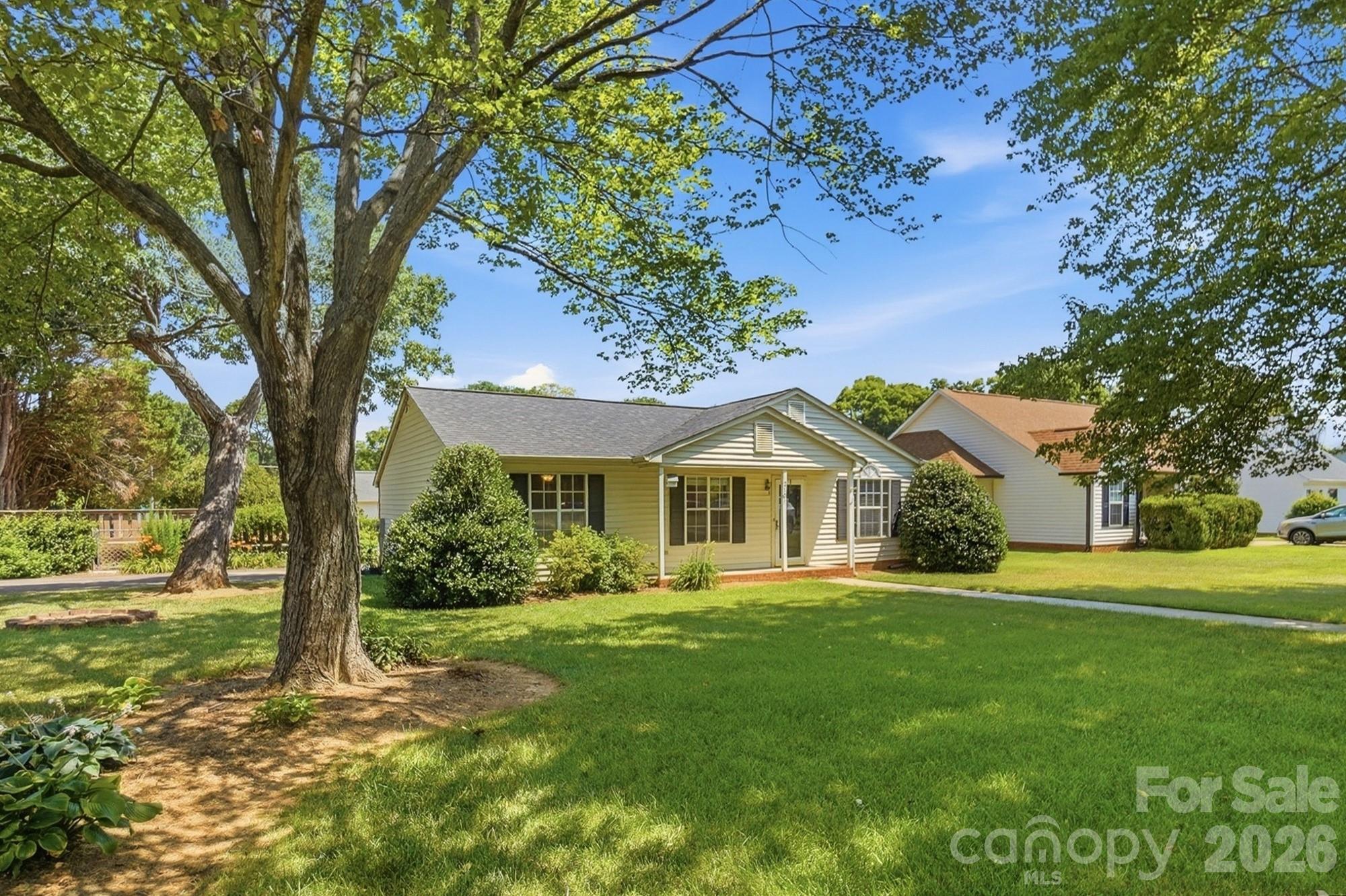 2101 Palm Lane — Belmont