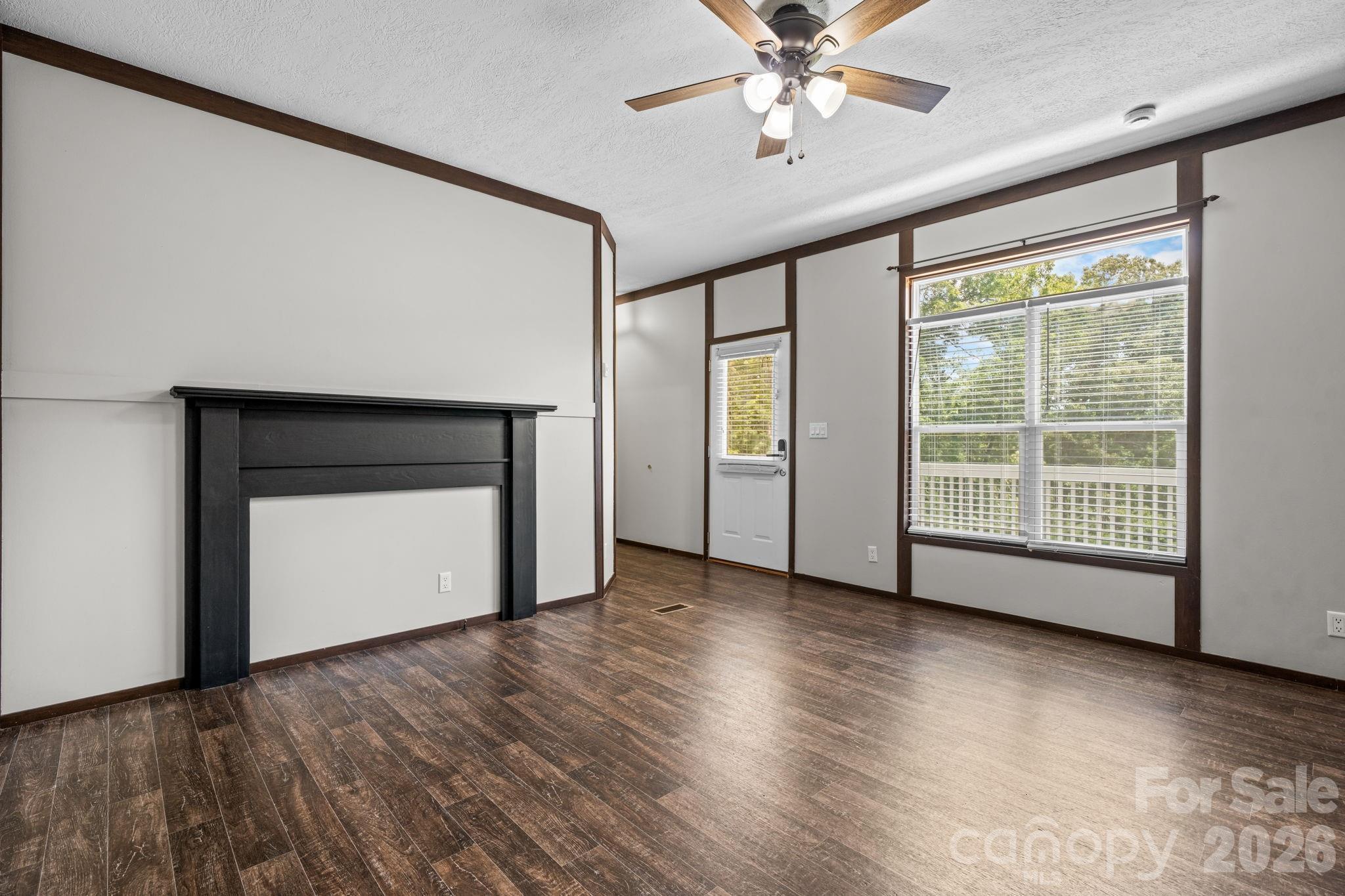 2876 Burma Road E — Nebo
