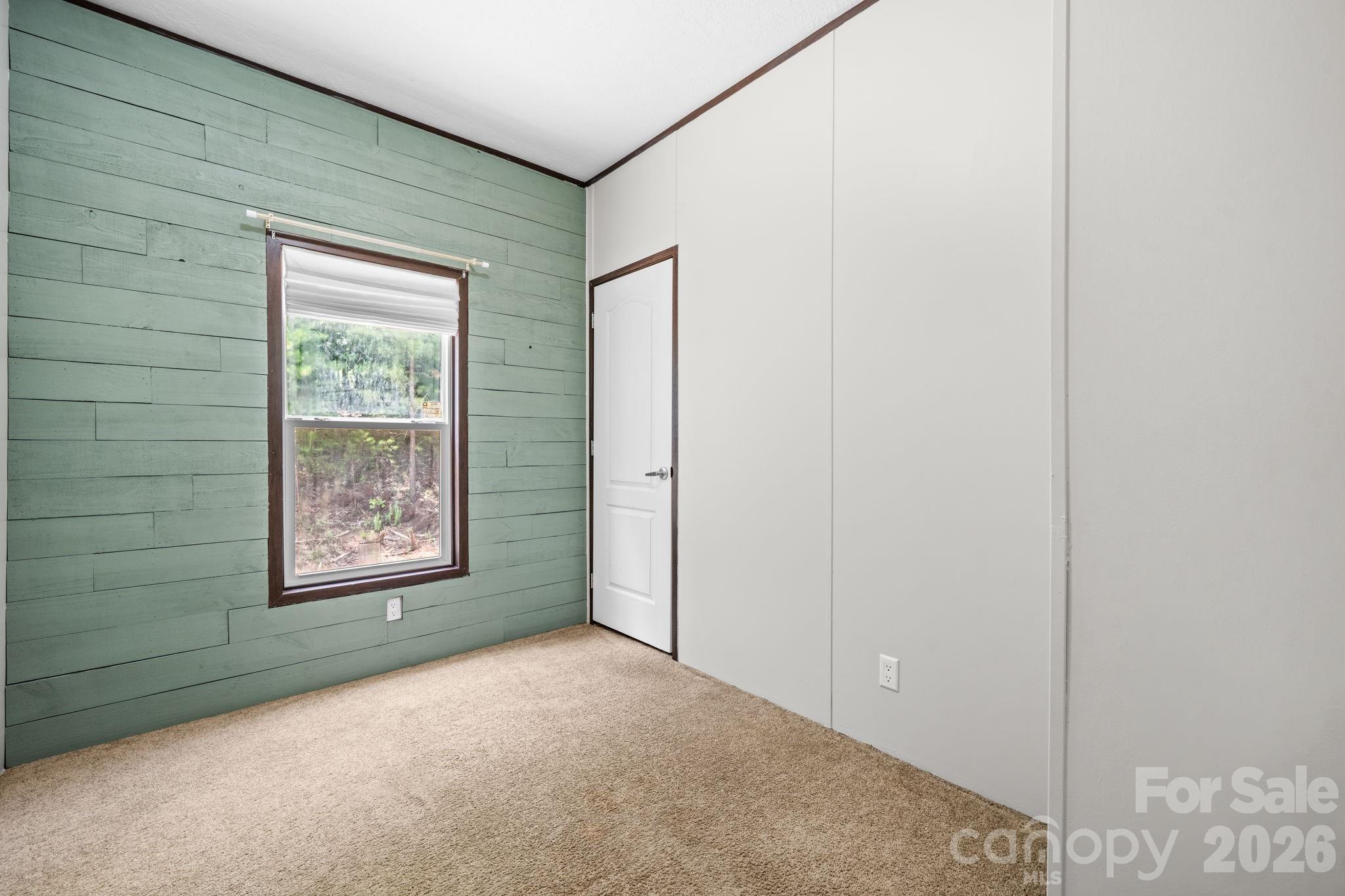 2876 Burma Road E — Nebo