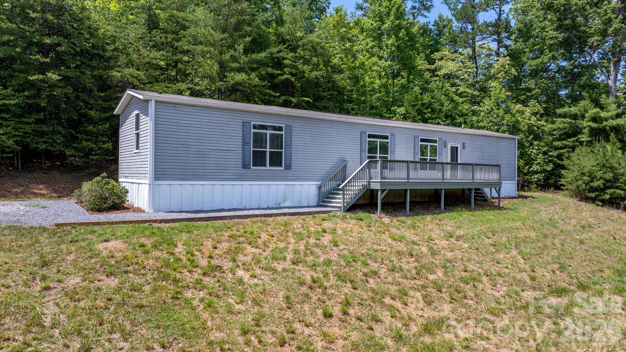 2876 Burma Road E — Nebo