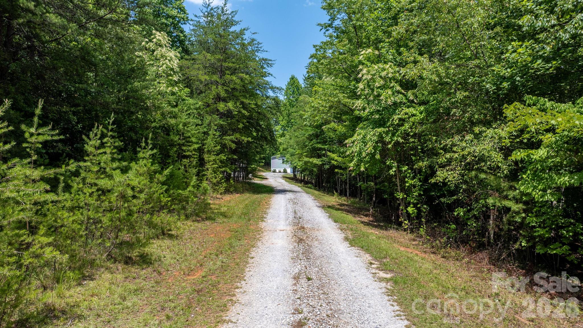 2876 Burma Road E — Nebo