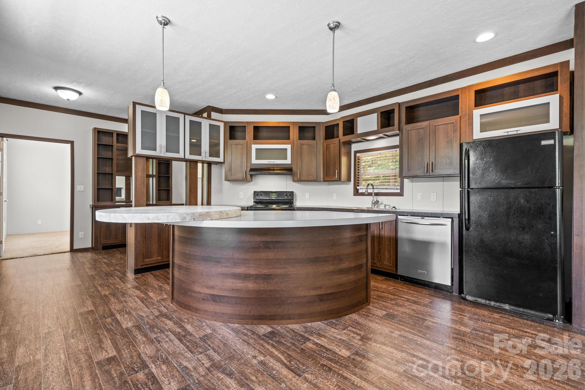 2876 Burma Road E — Nebo