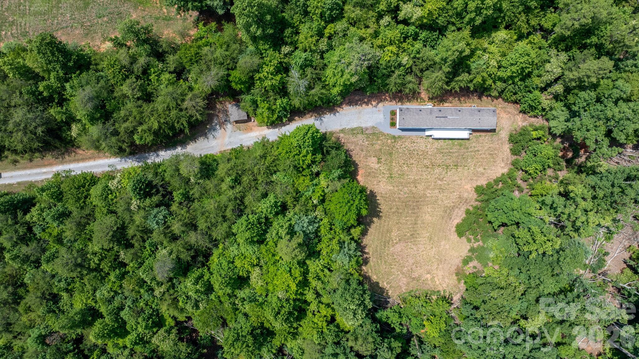 2876 Burma Road E — Nebo