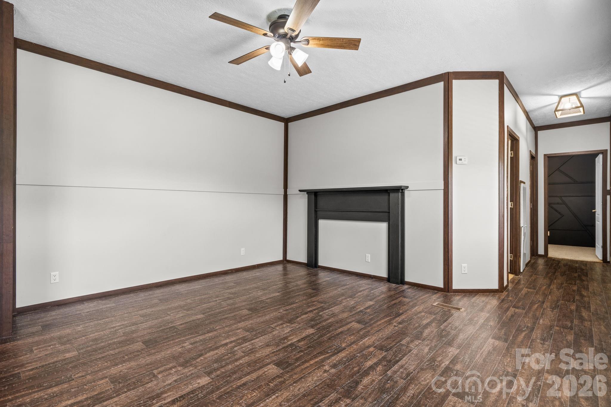 2876 Burma Road E — Nebo