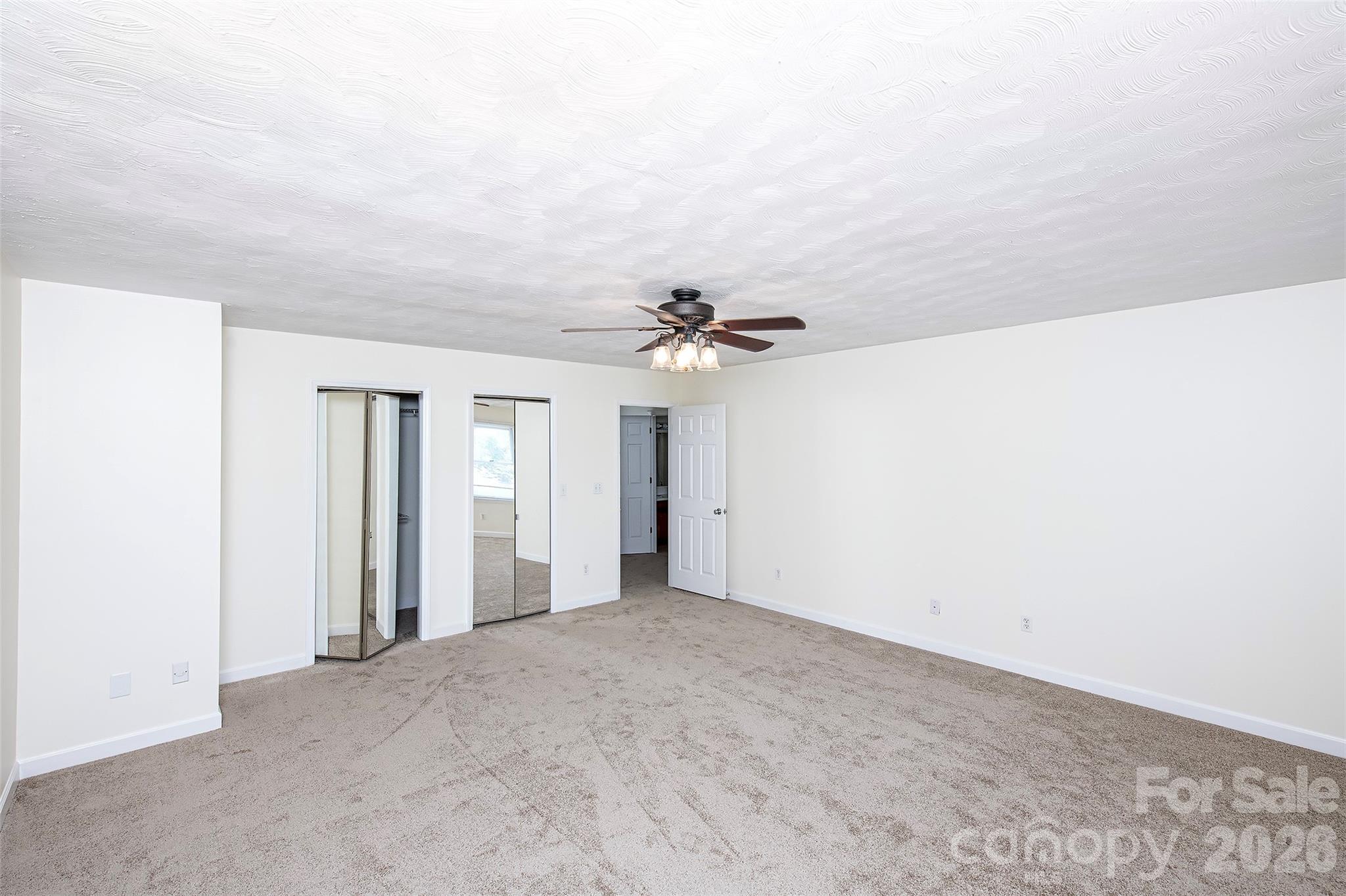 15722 Rhinehill Road — Charlotte