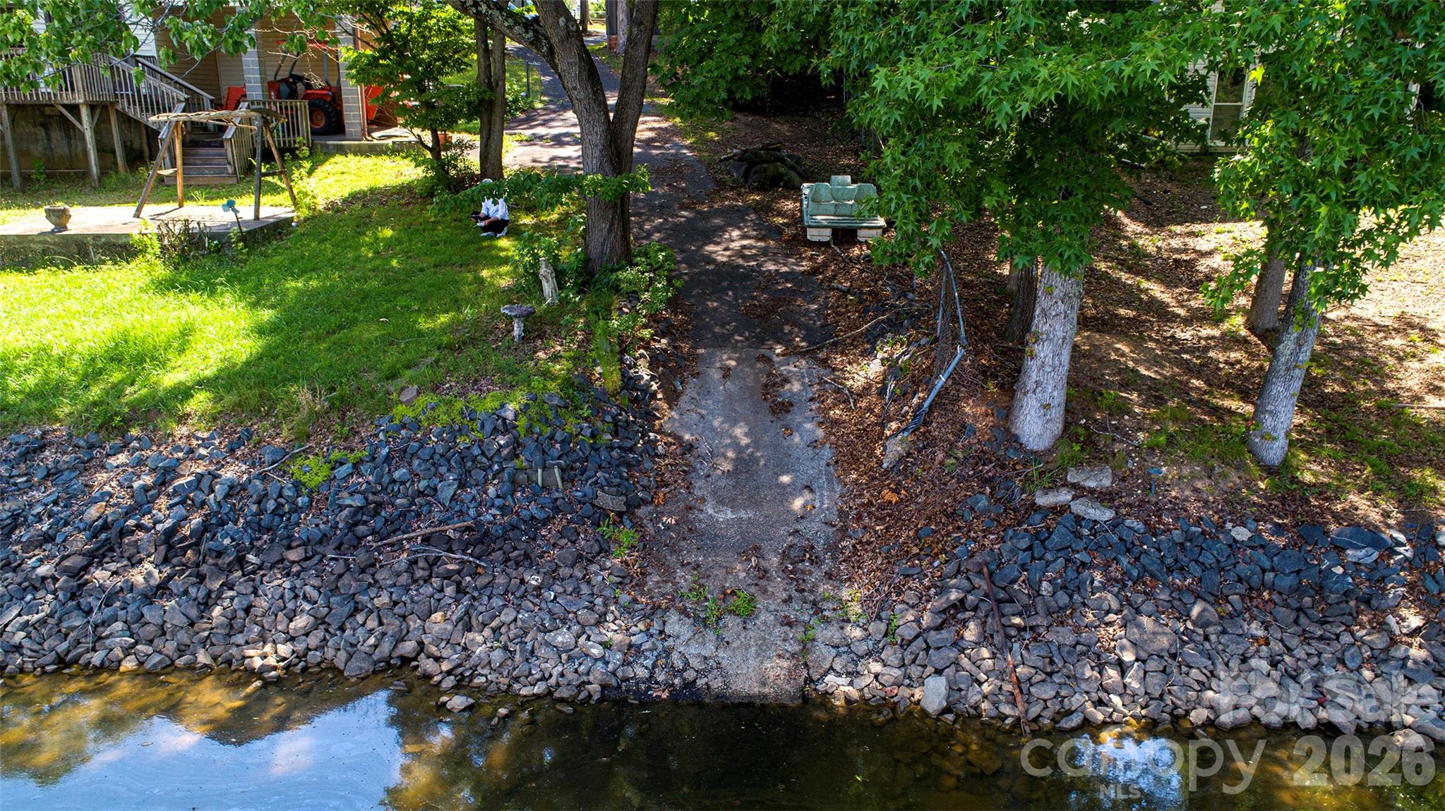 15722 Rhinehill Road — Charlotte