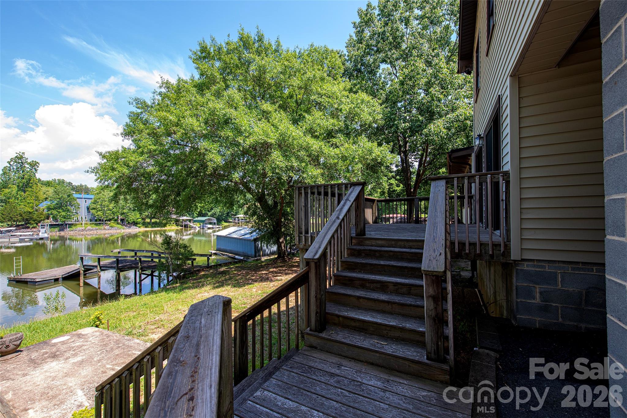 15722 Rhinehill Road — Charlotte