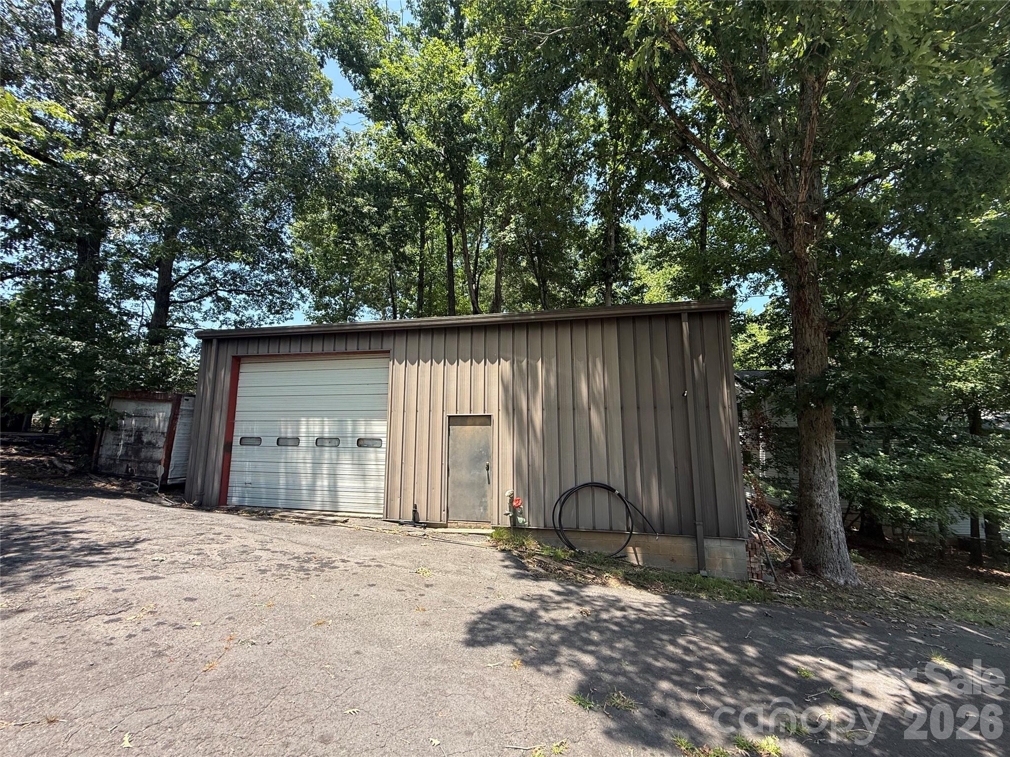 15722 Rhinehill Road — Charlotte