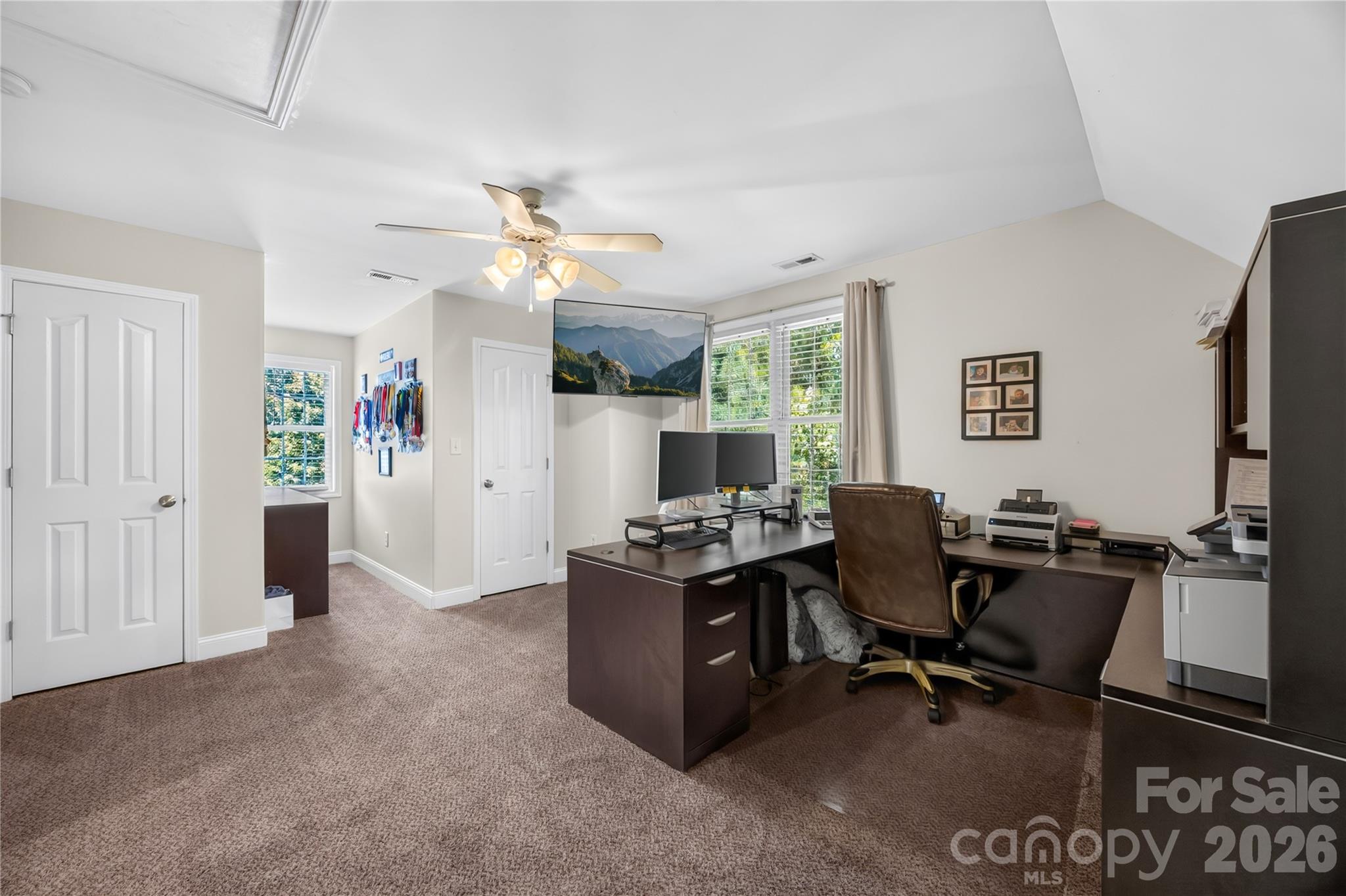 6998 Ridgeway Road — Stanley