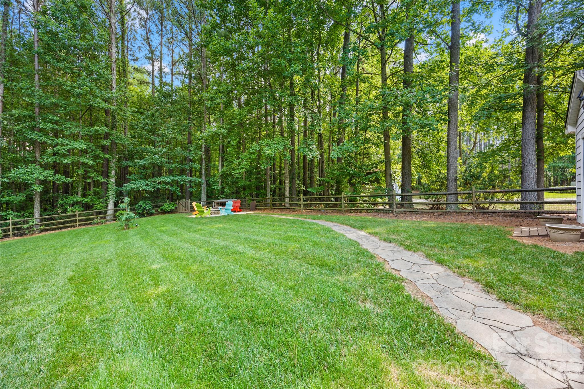 6998 Ridgeway Road — Stanley