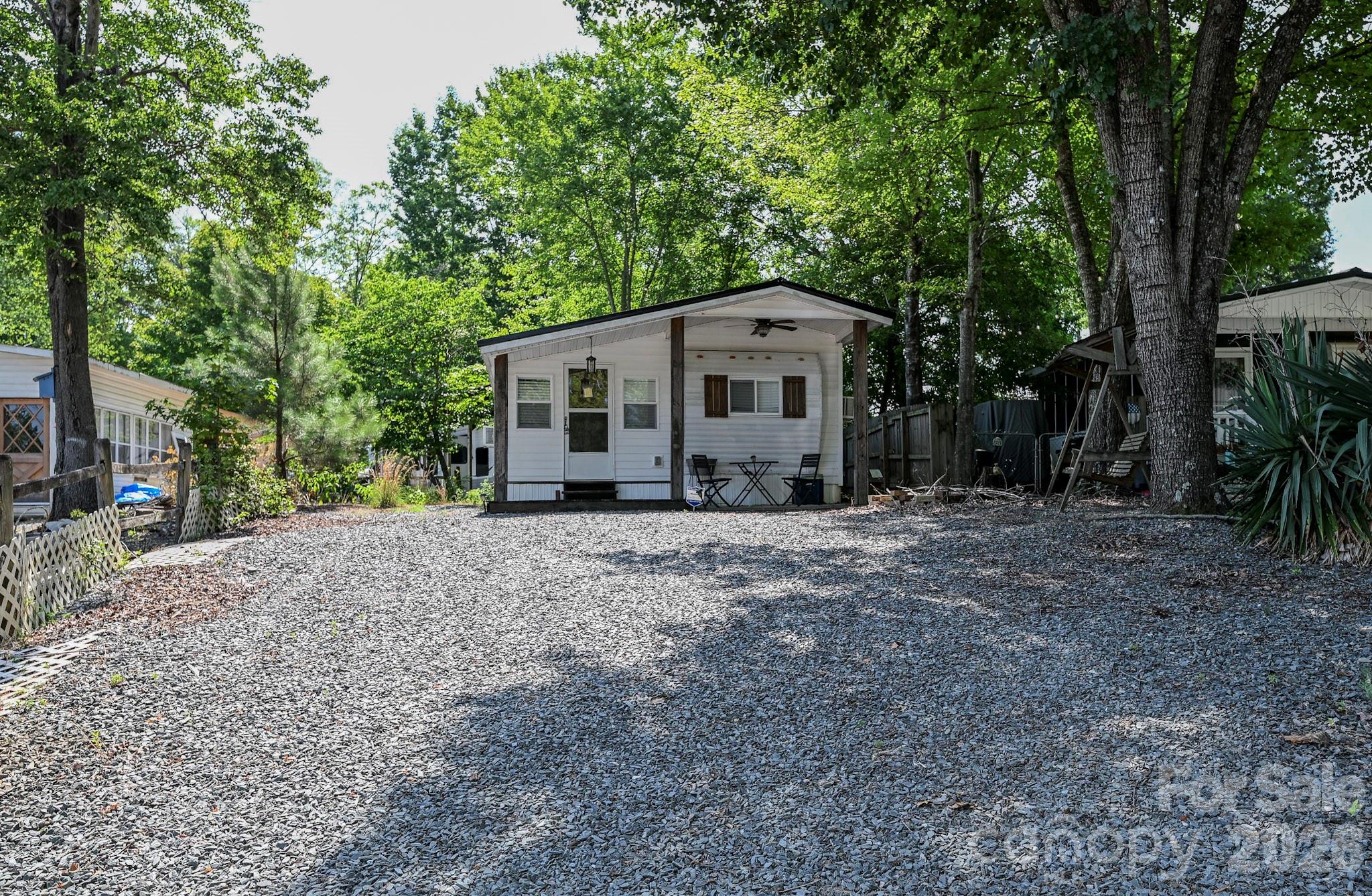 125 Hollywood Trail — Mount Gilead