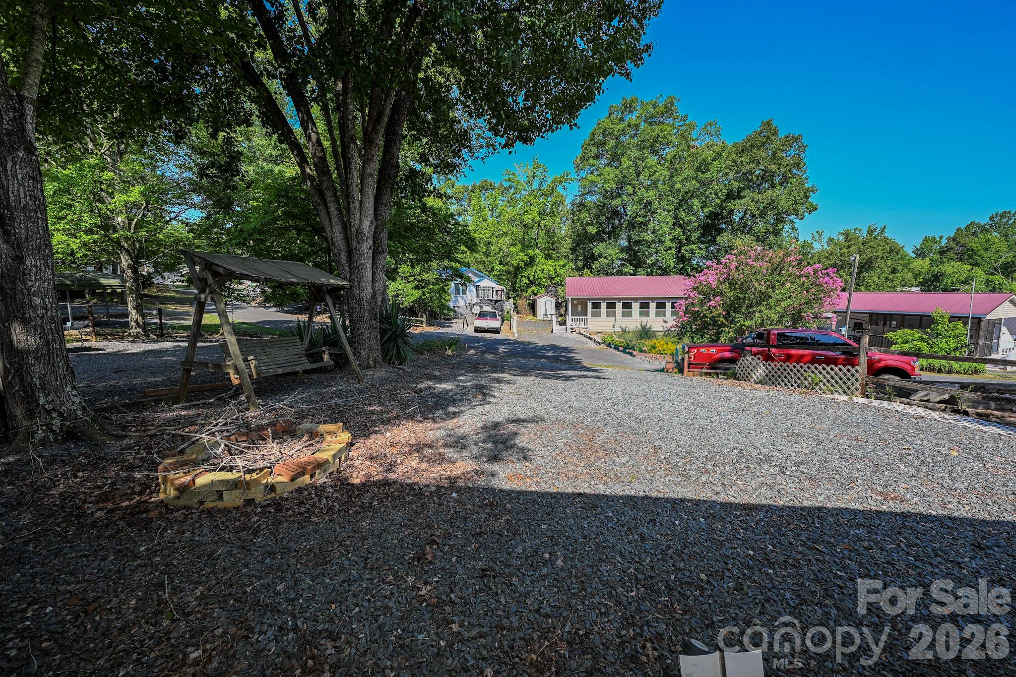 125 Hollywood Trail — Mount Gilead