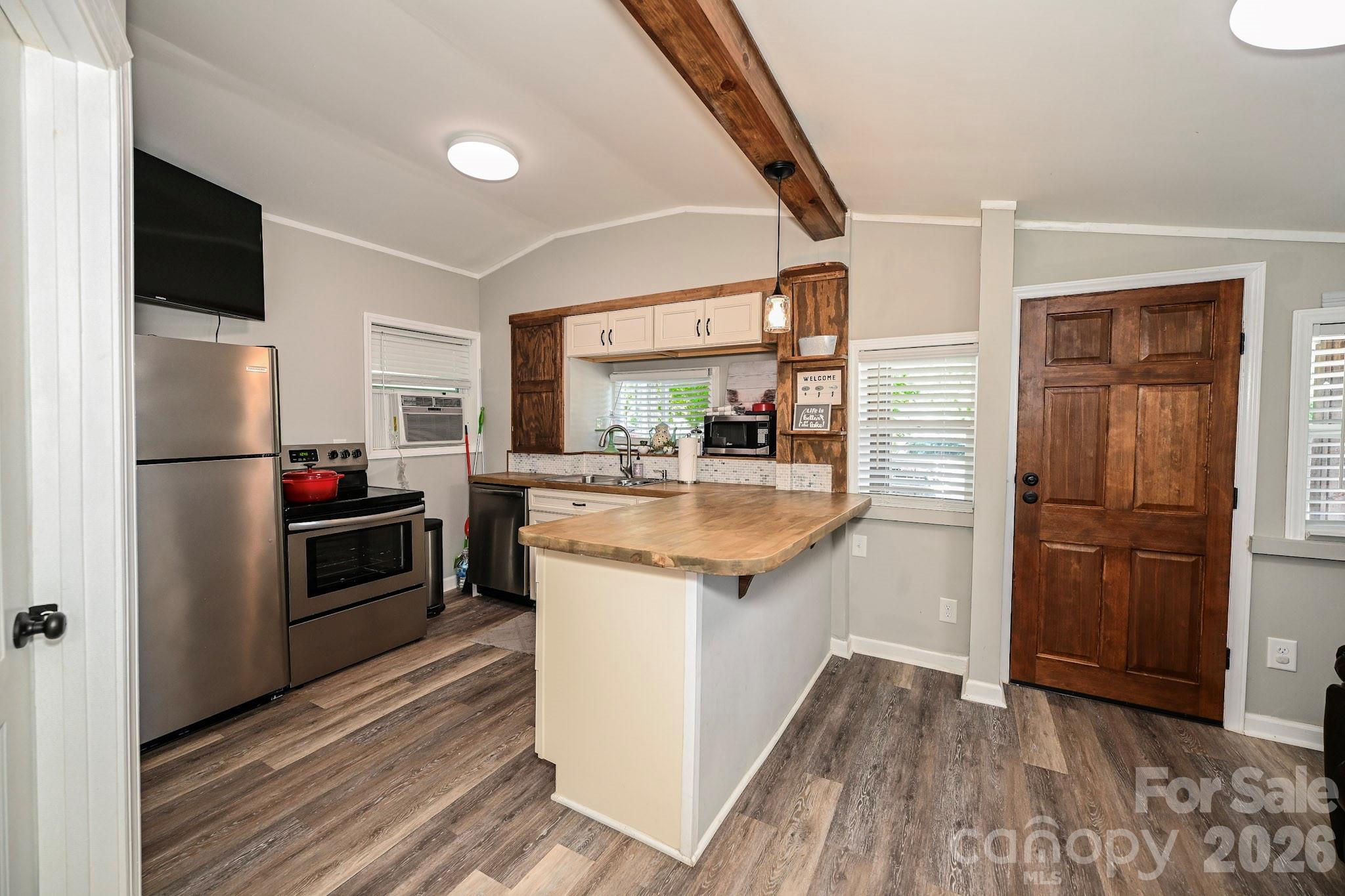 125 Hollywood Trail — Mount Gilead