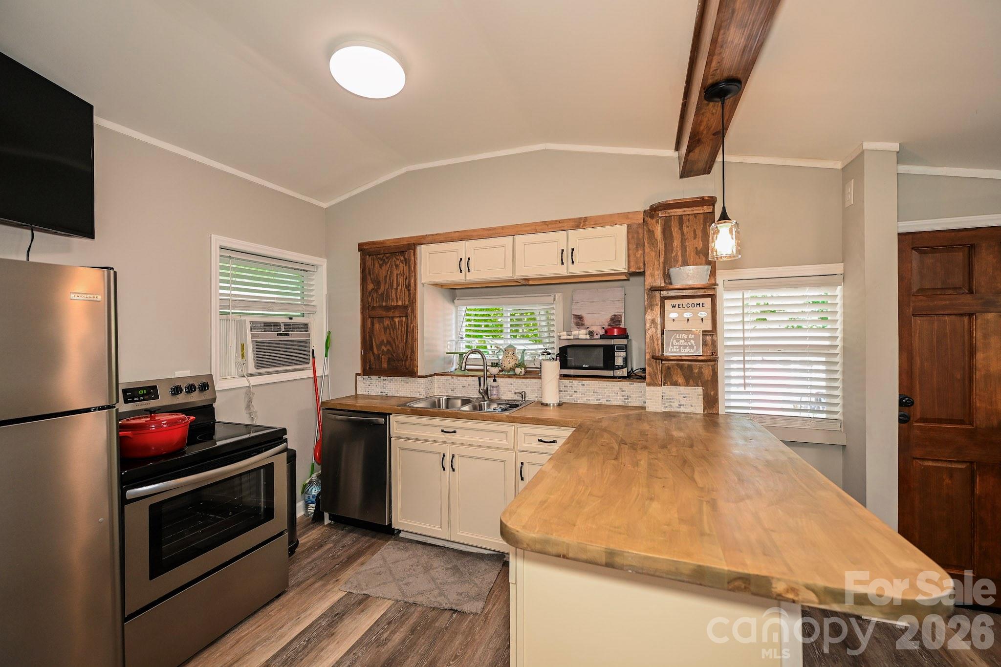 125 Hollywood Trail — Mount Gilead