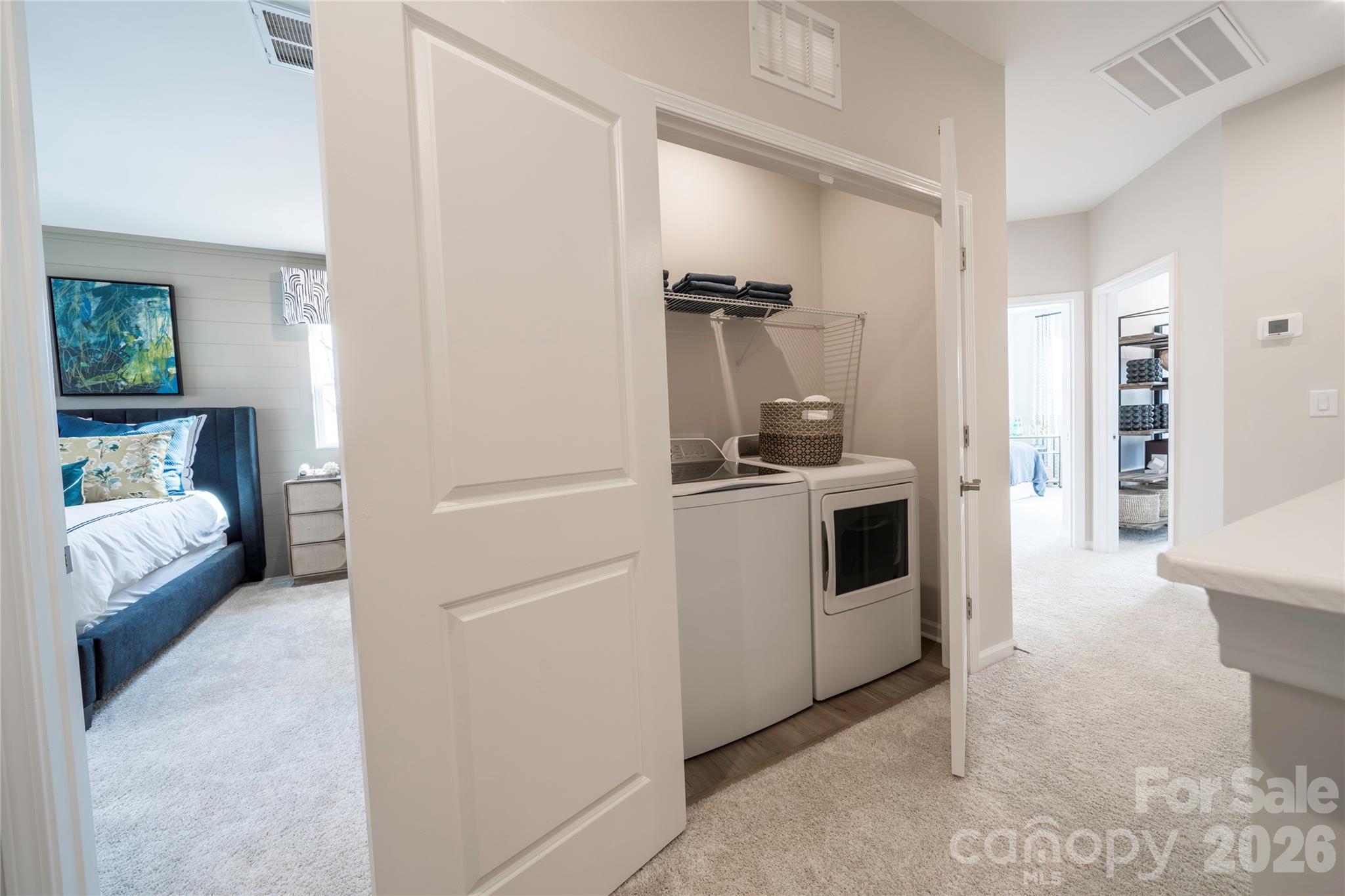 6041 Longar Lane — Charlotte