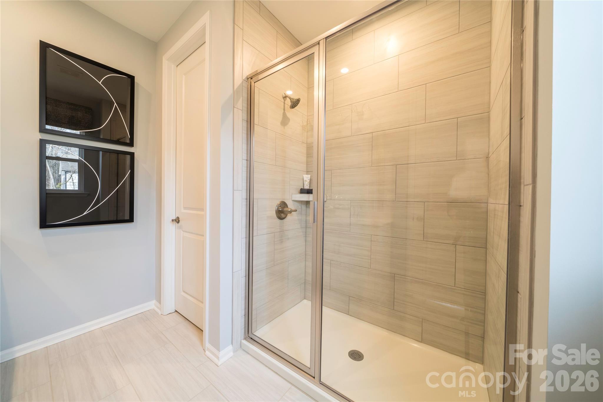6041 Longar Lane — Charlotte