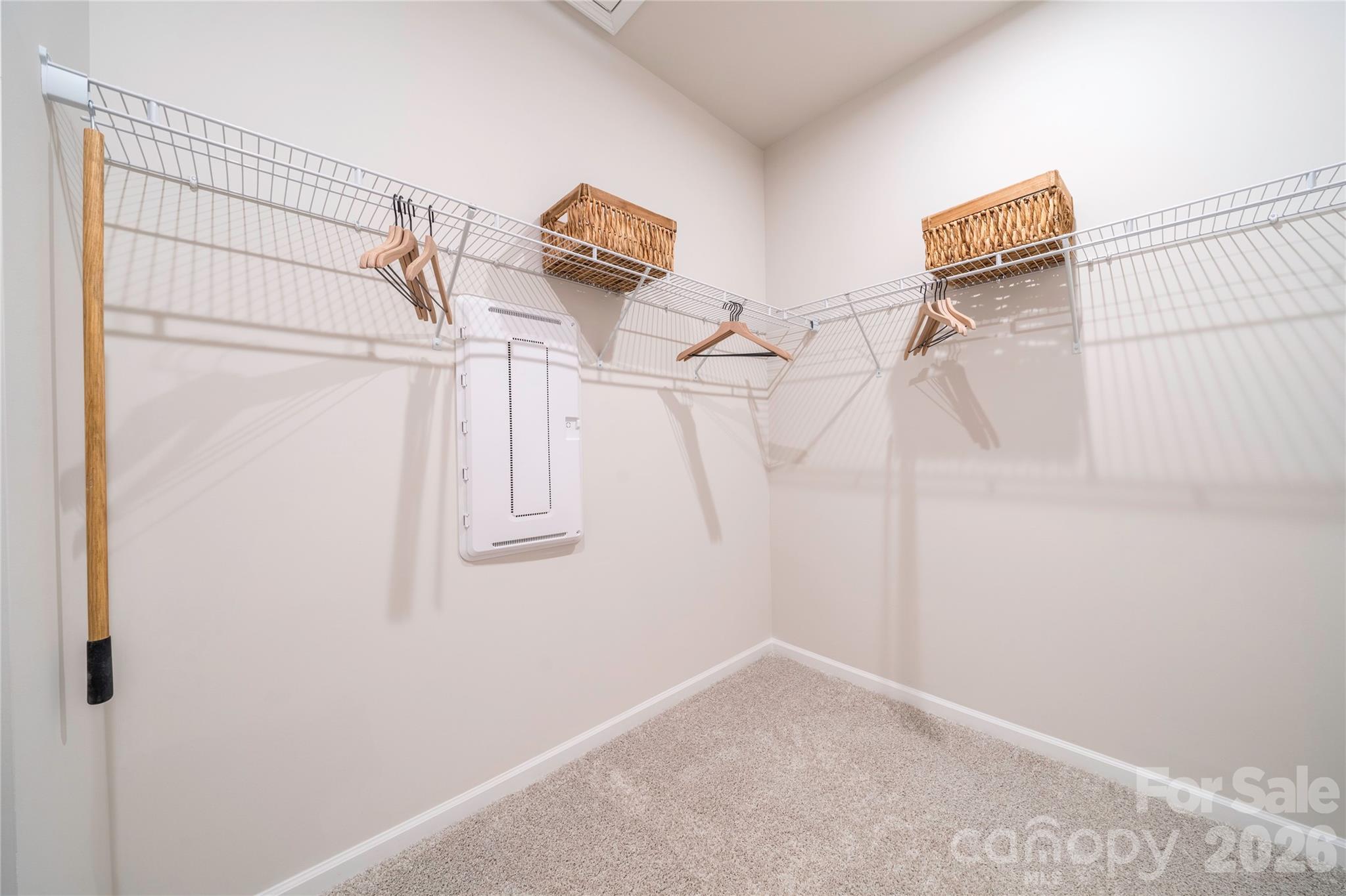 6041 Longar Lane — Charlotte