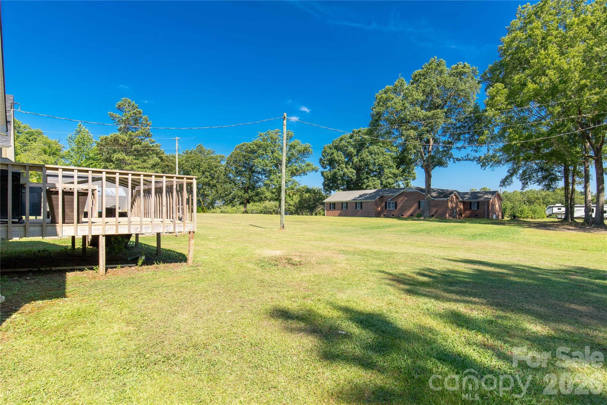 4535 Taxahaw Road — Lancaster