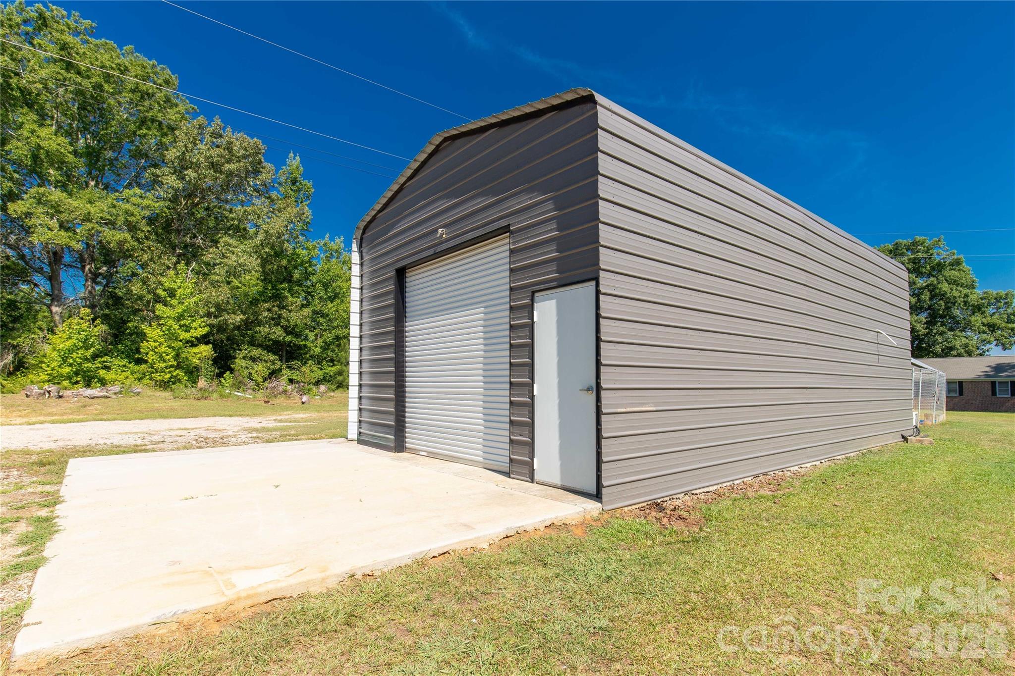 4535 Taxahaw Road — Lancaster