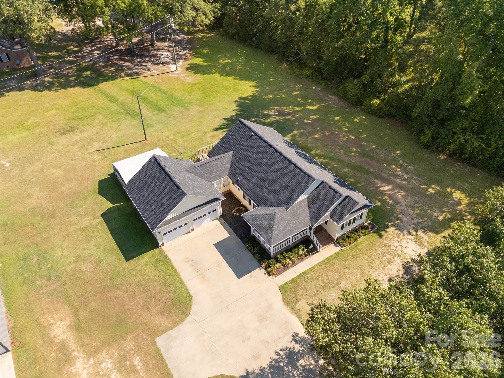 4535 Taxahaw Road — Lancaster