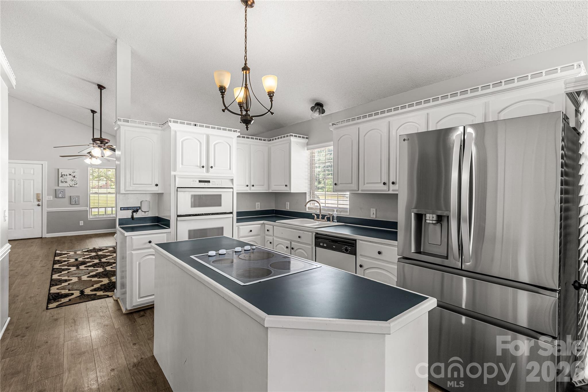 4535 Taxahaw Road — Lancaster