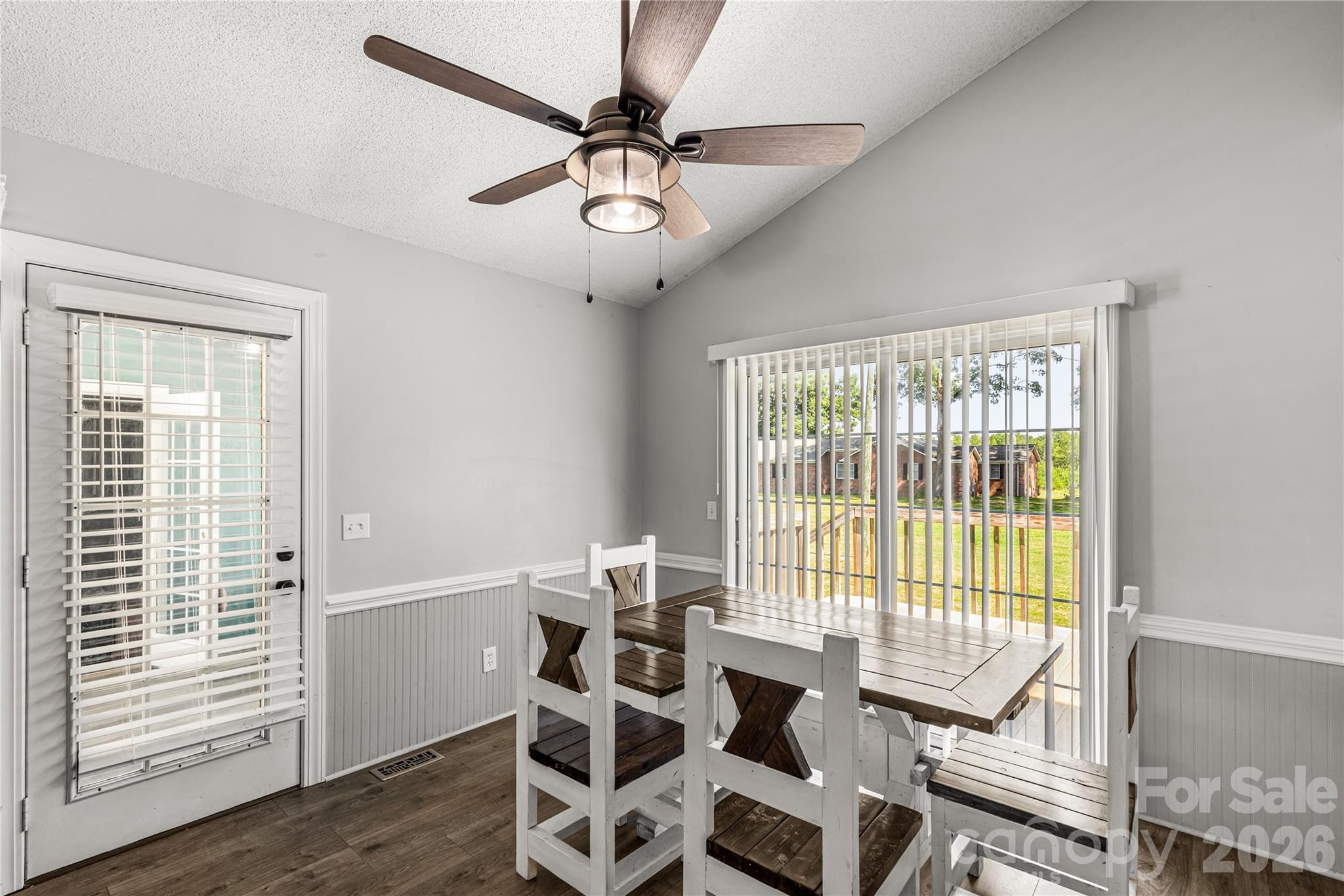 4535 Taxahaw Road — Lancaster