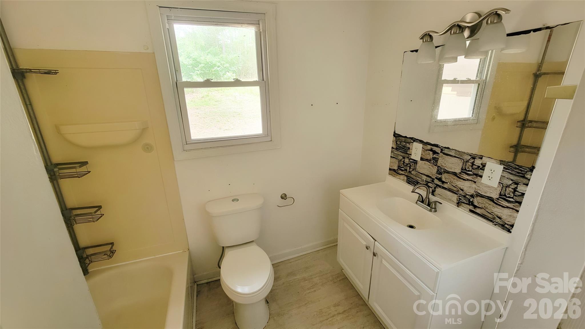 2517 Old Catholic Church Road — Blackstock