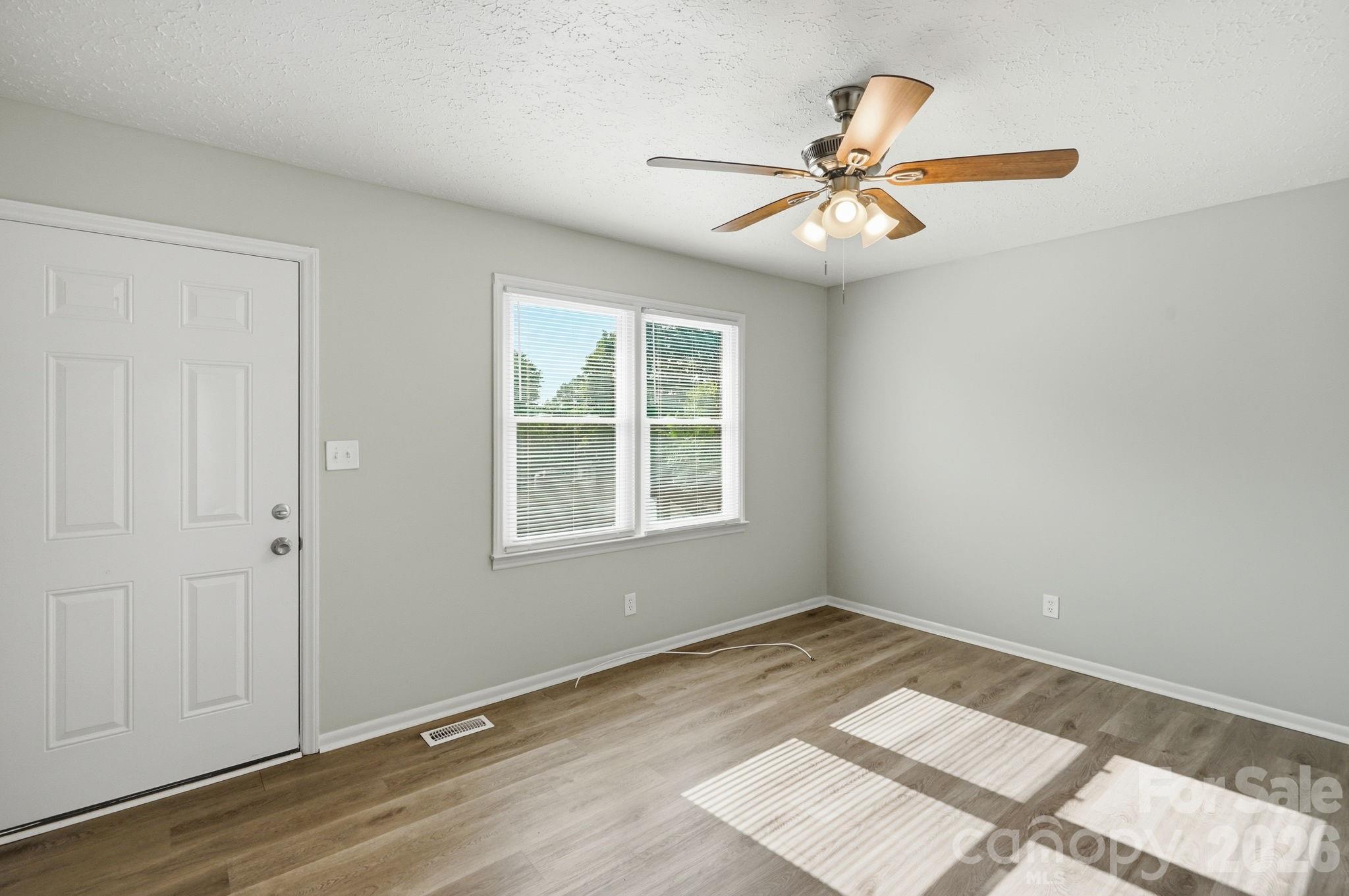 202 Cooke Circle — Kings Mountain