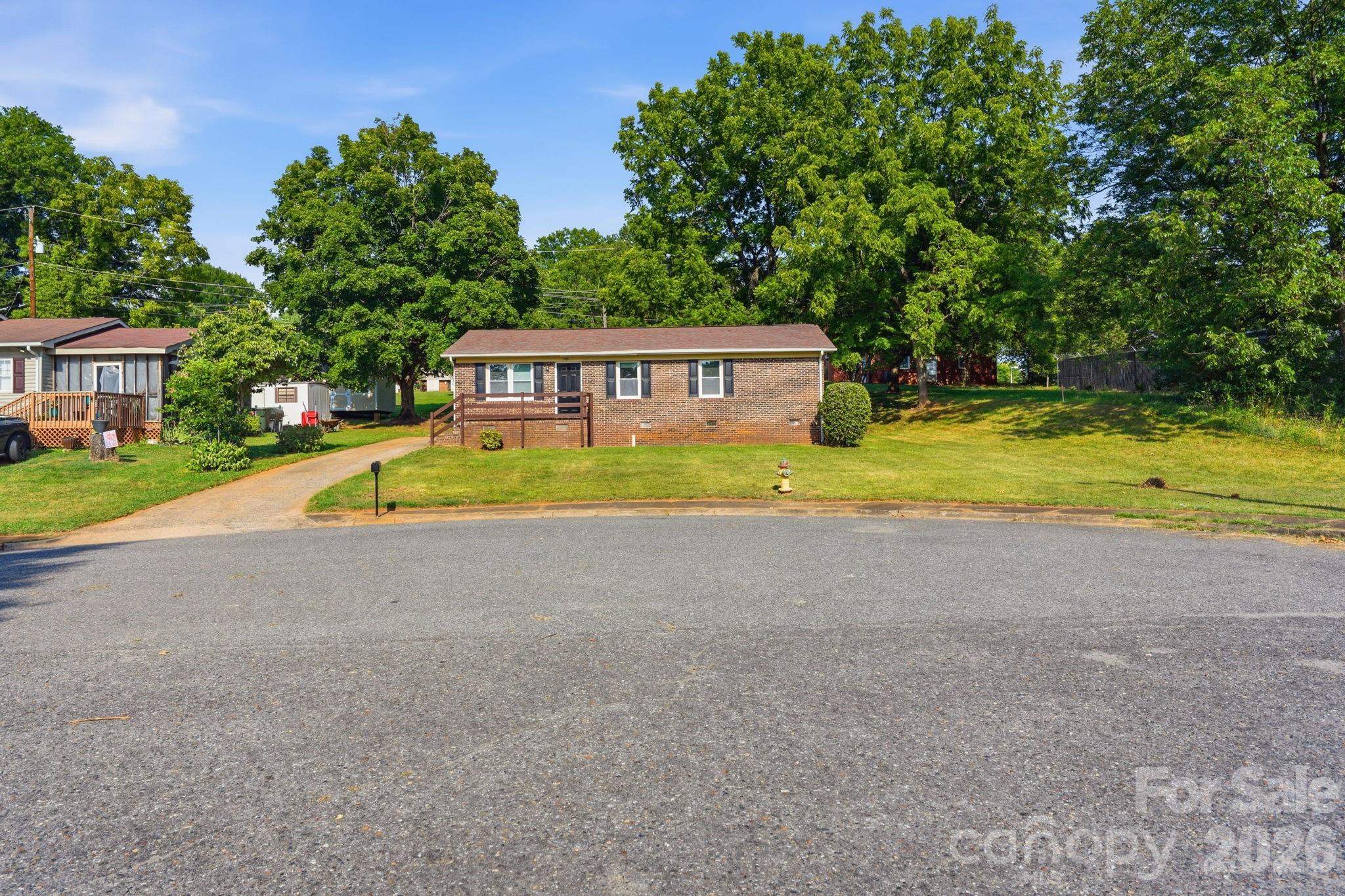 202 Cooke Circle — Kings Mountain