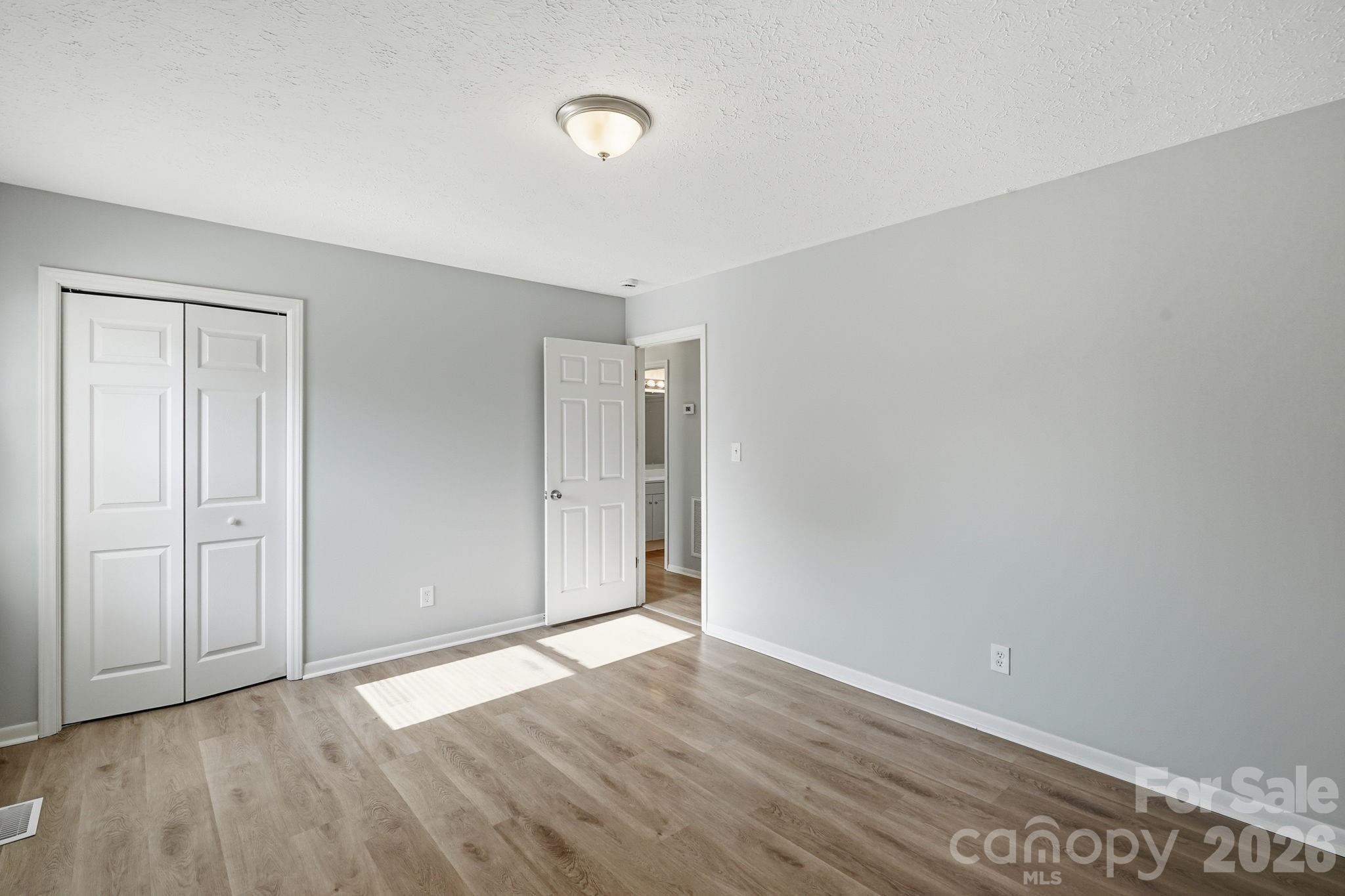 202 Cooke Circle — Kings Mountain